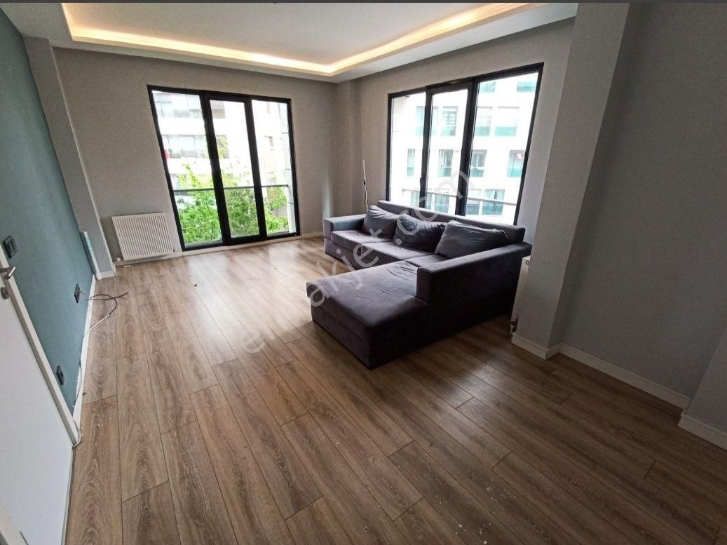 Eriş Emlak Dan S.çeşme Özgürlük Parkı'na Komşu 2+1 Boş Daire İskanlı Ebeveyn Banyolu