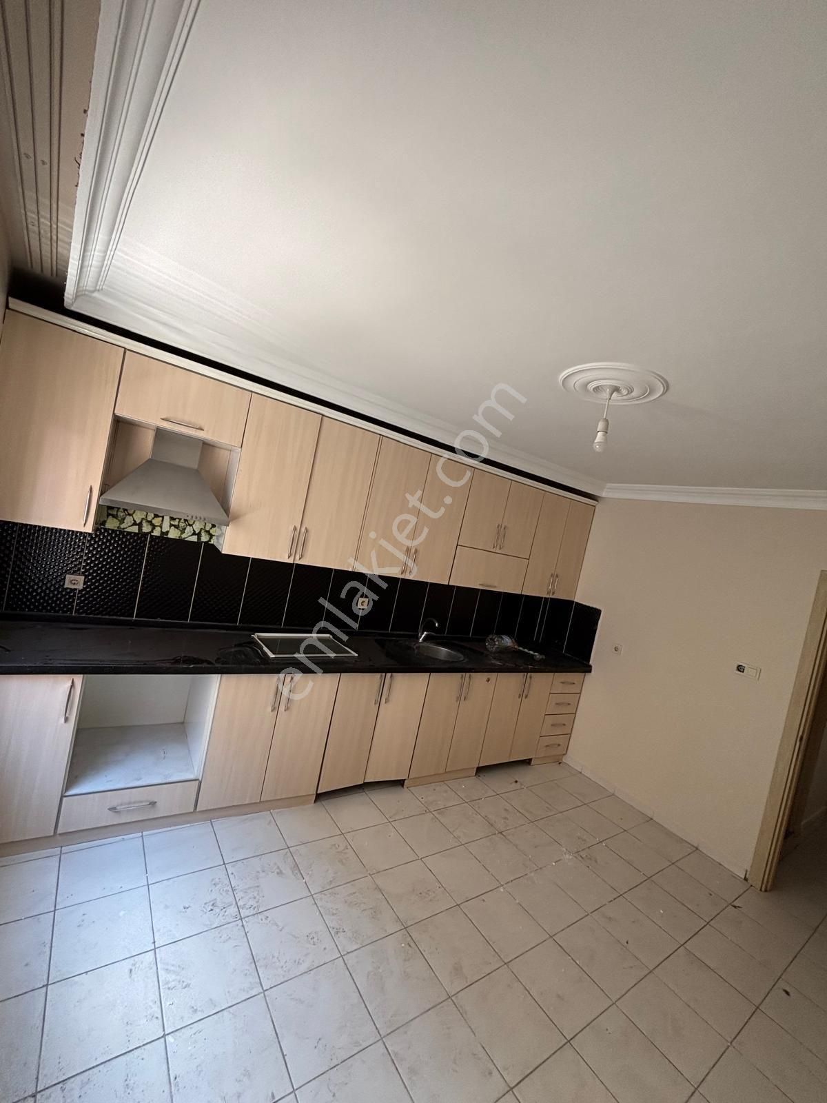 Turgutlu Eymen Emlak'tan Turan Mh Satılık Arakat 3+1 Daire 🏡