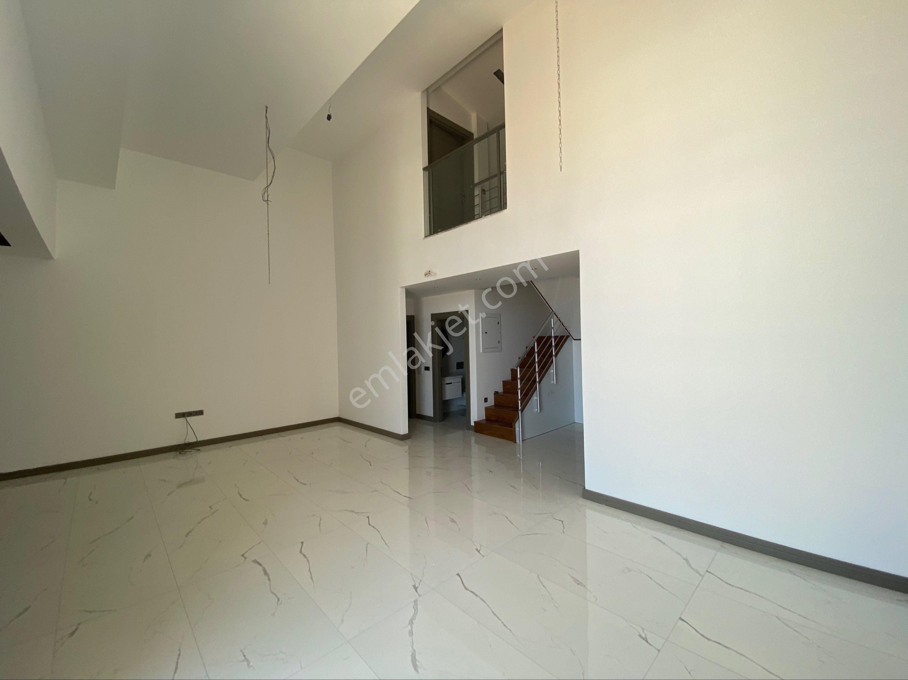 Kuşadası’nda Deniz Manzaralı Lüks Daire - Görsel 10