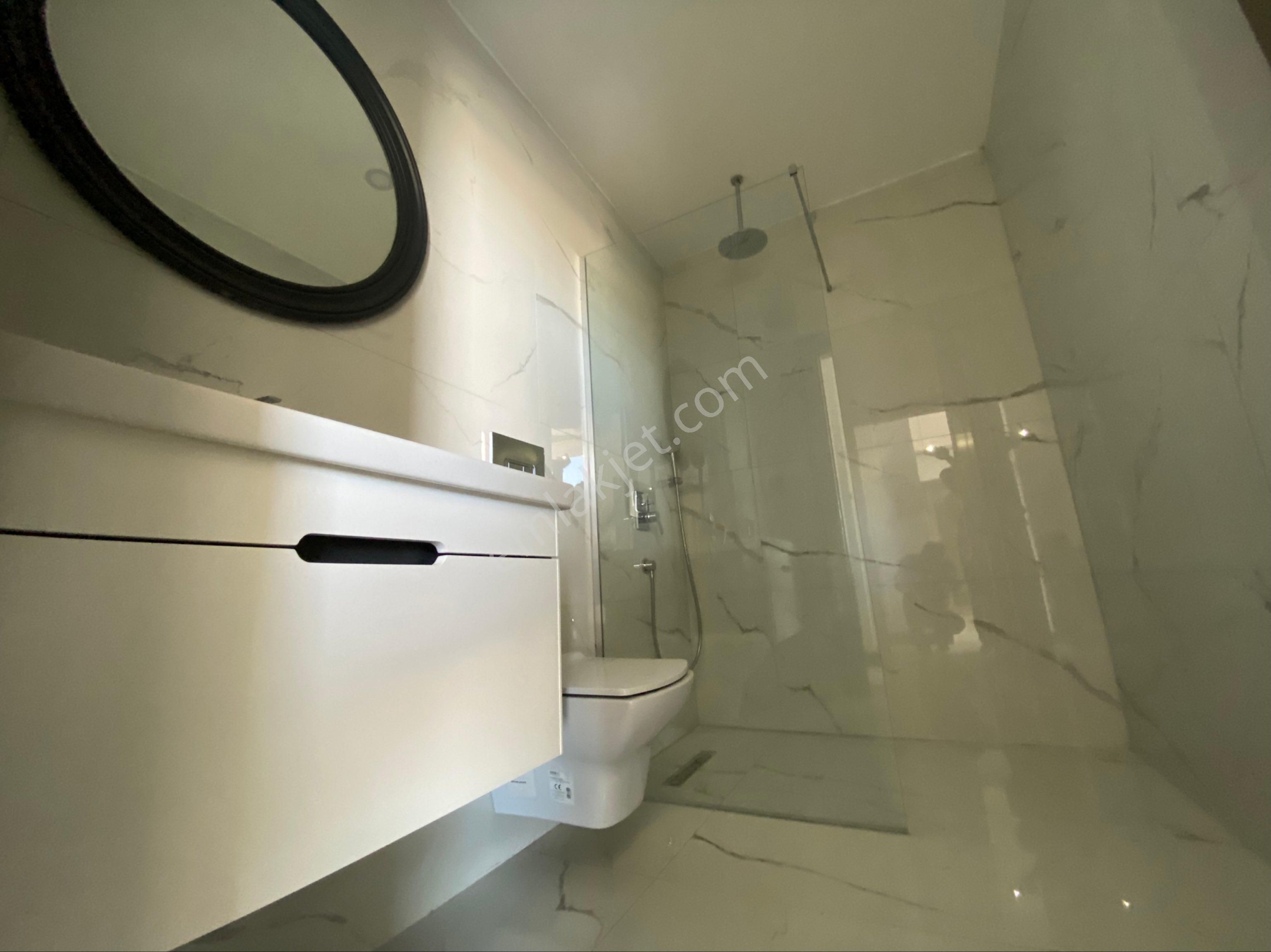 Kuşadası’nda Deniz Manzaralı Lüks Daire - Görsel 18