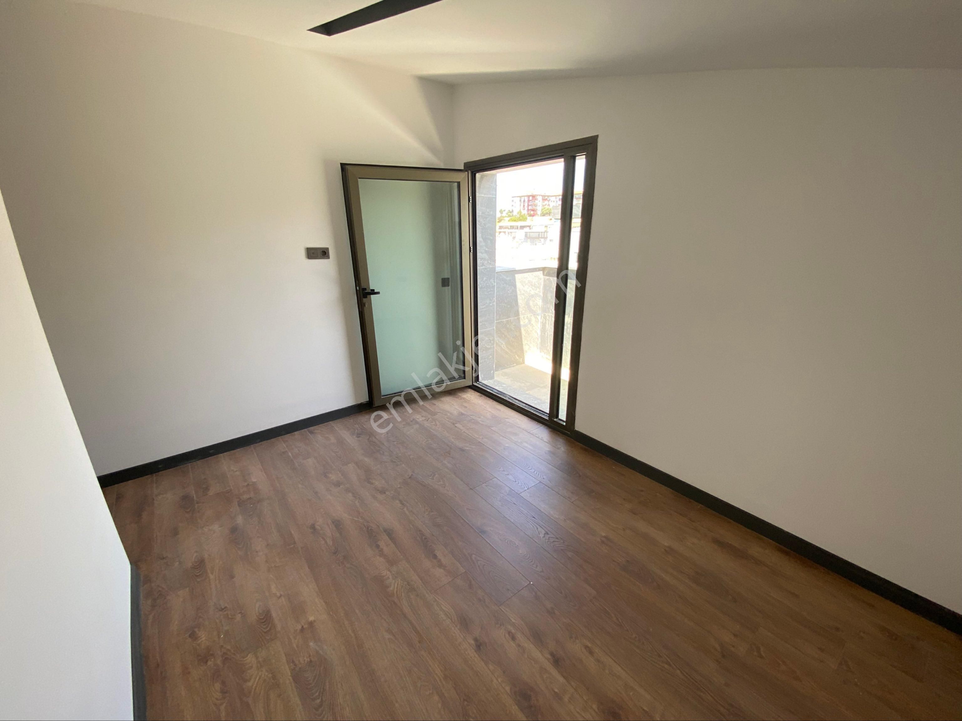 Kuşadası’nda Deniz Manzaralı Lüks Daire - Görsel 26