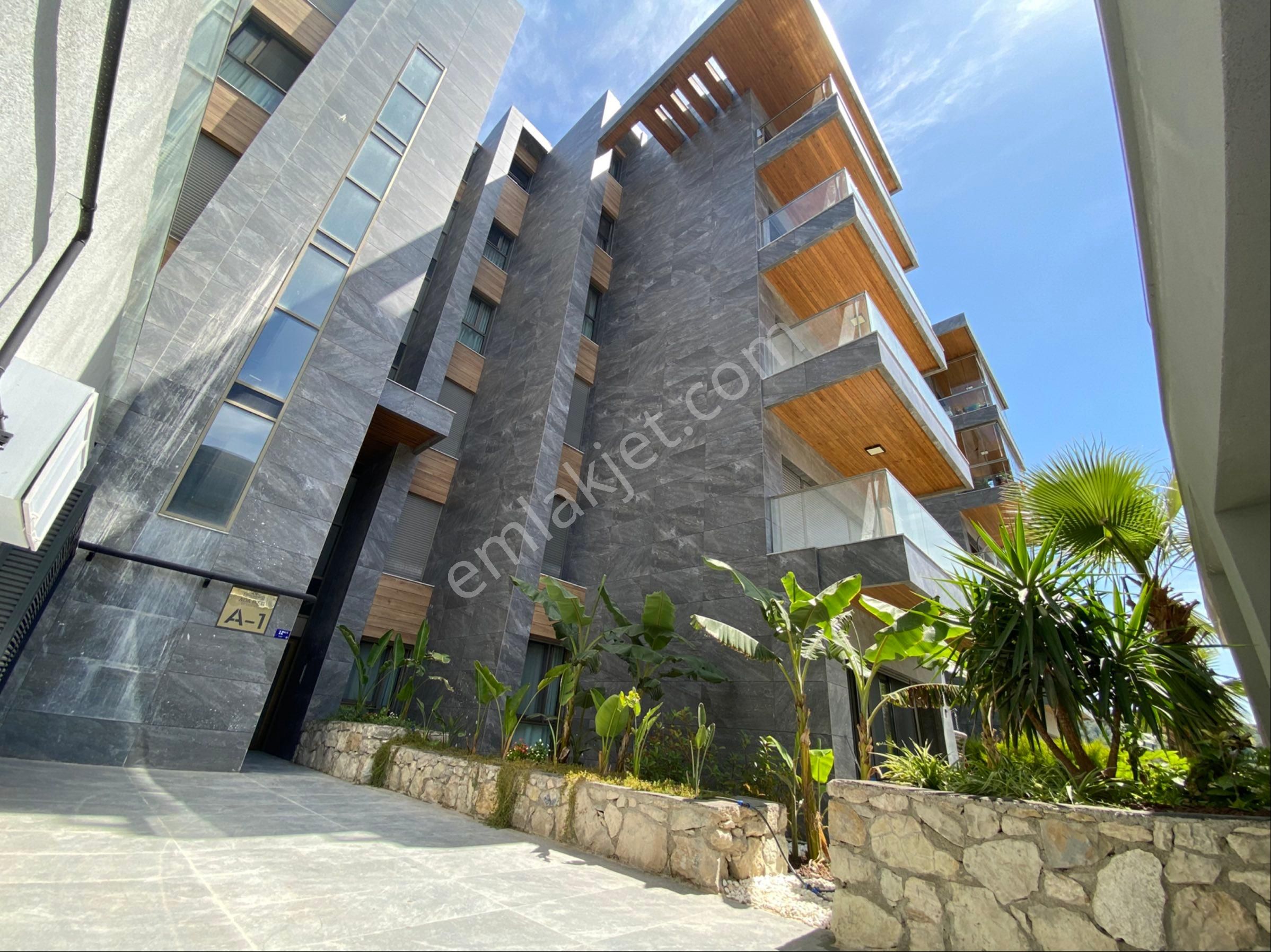 Kuşadası’nda Deniz Manzaralı Lüks Daire - Görsel 4