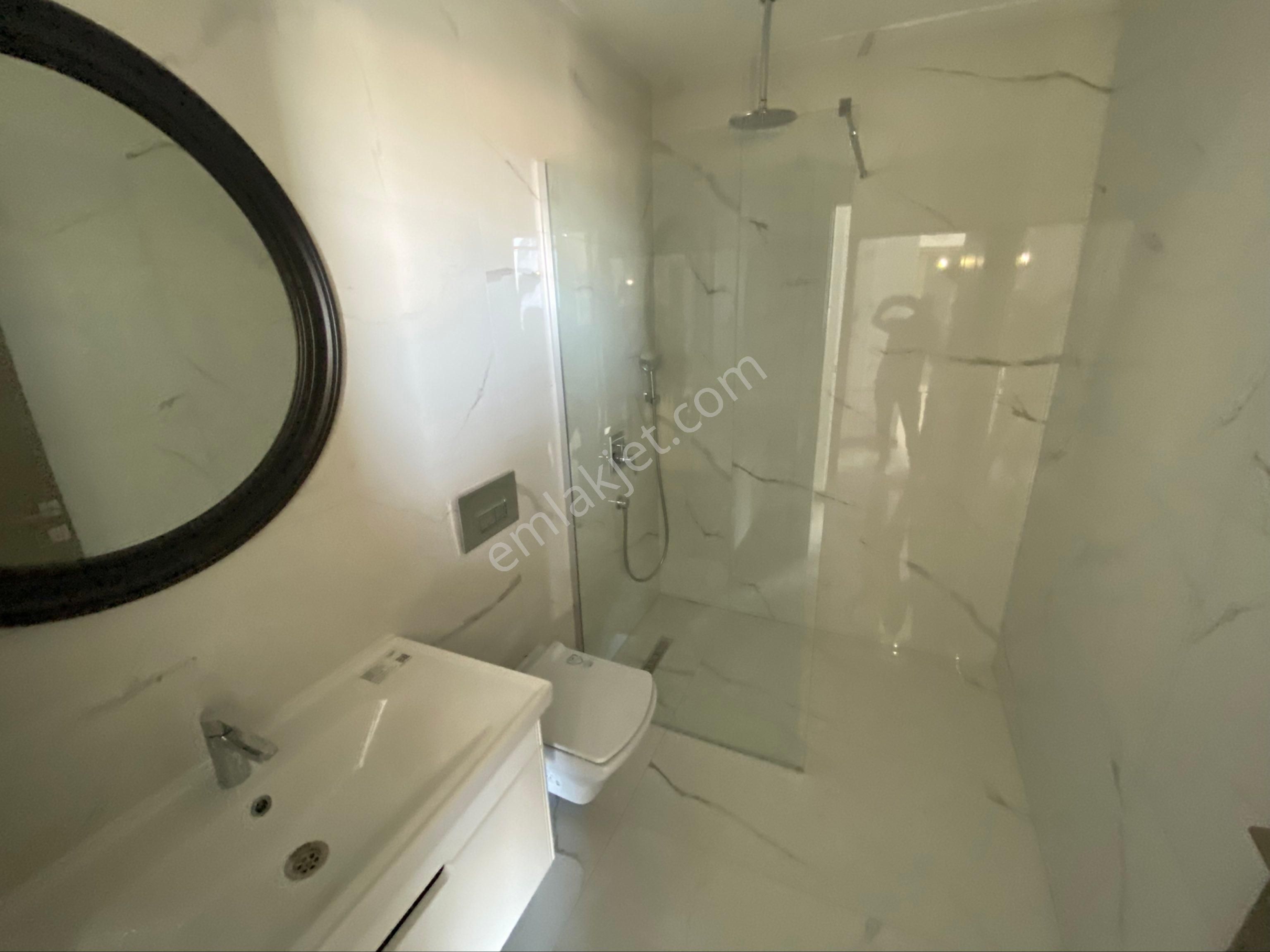 Kuşadası’nda Deniz Manzaralı Lüks Daire - Görsel 17