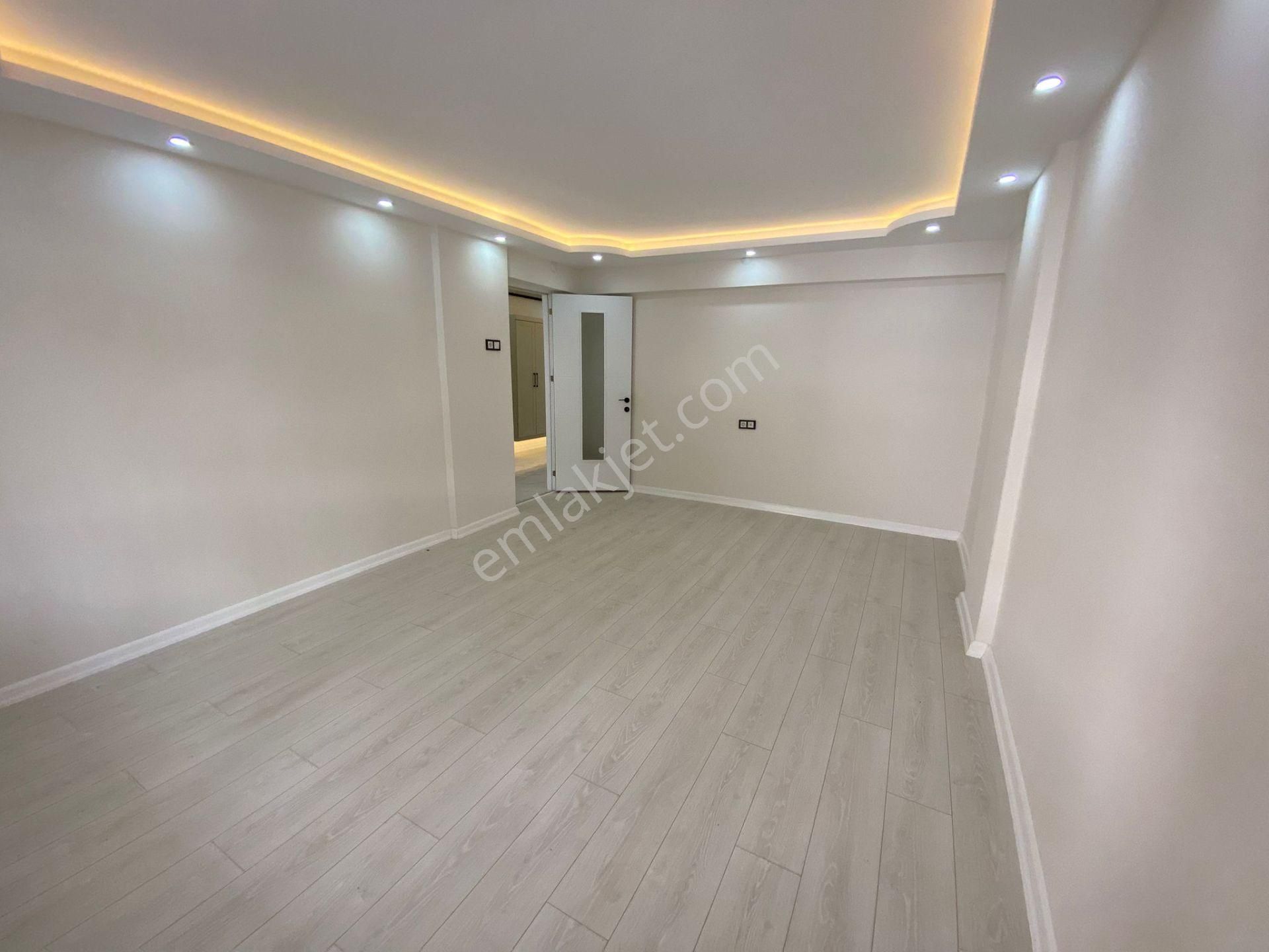 🏡ibrahim Mahallesi 🏡 ✅3+1 120 M2 5 Katlının Zemin Katı ❇️kapalı Mutfak