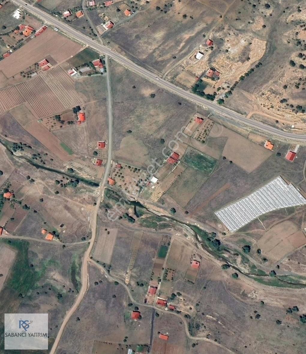 Yayla Karaçulha Da Anayola Yakın Satılık 1.400 Parsel