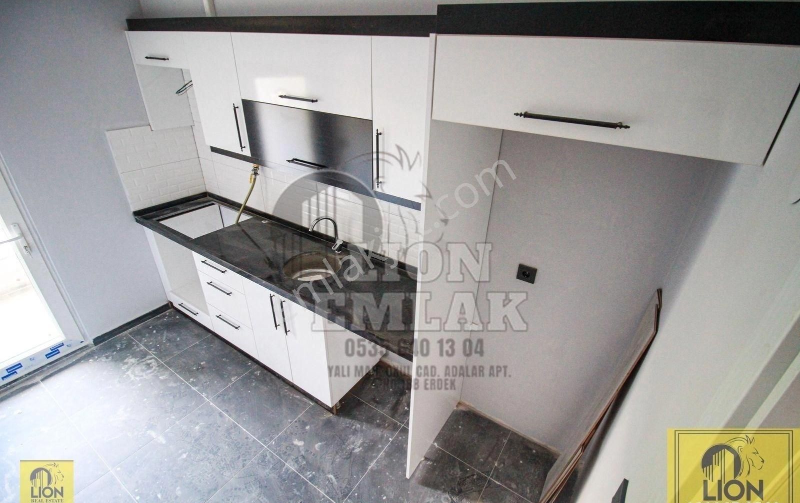 Erdek Alaettin Mahallesi Önü Açık 85m² 2+1 Asansörlü Satılık Sıfır Daire