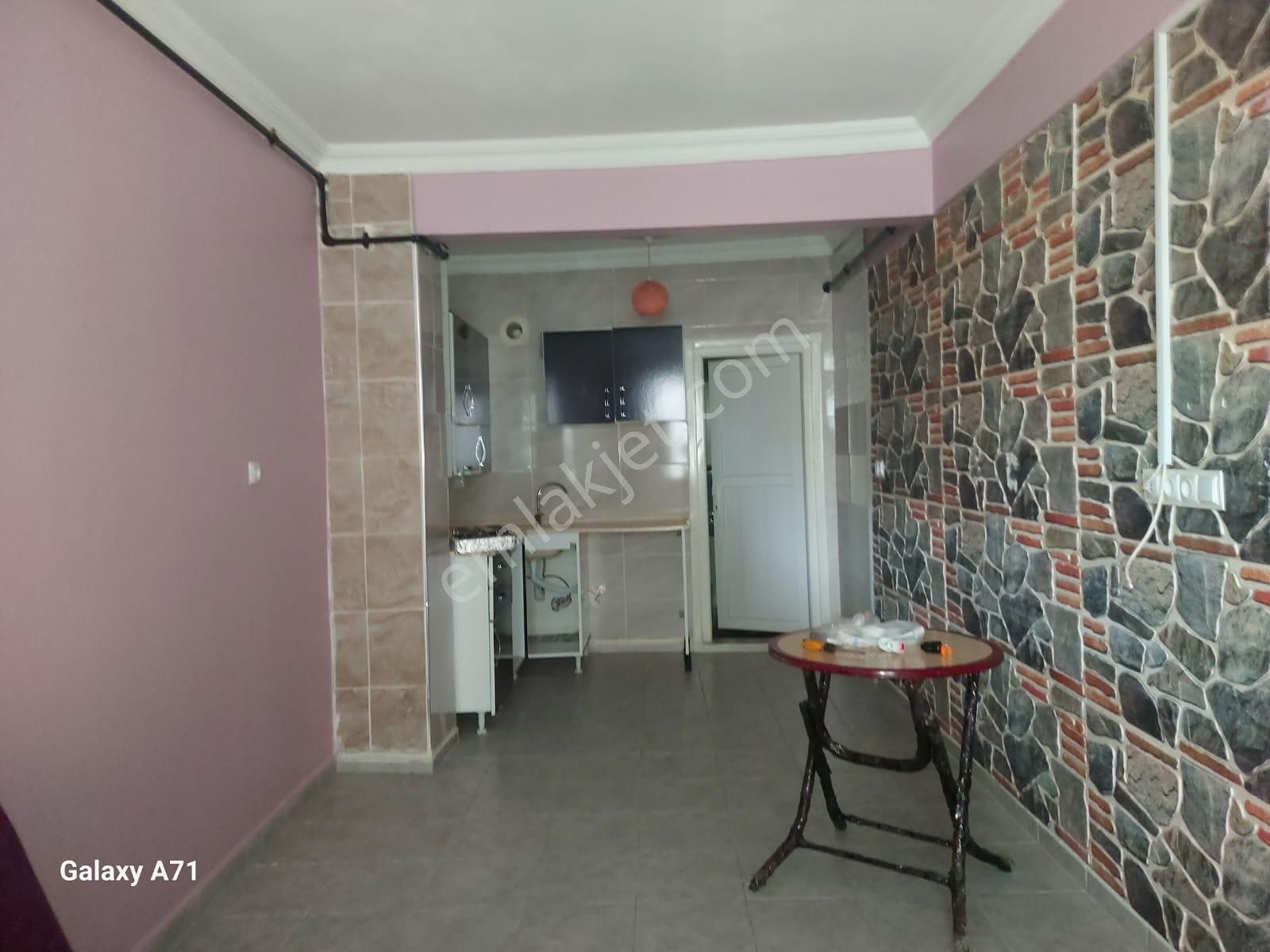 Bahcelievler Siyavuşpaşa 'da Kiralık 1+1 60 M2 Daire