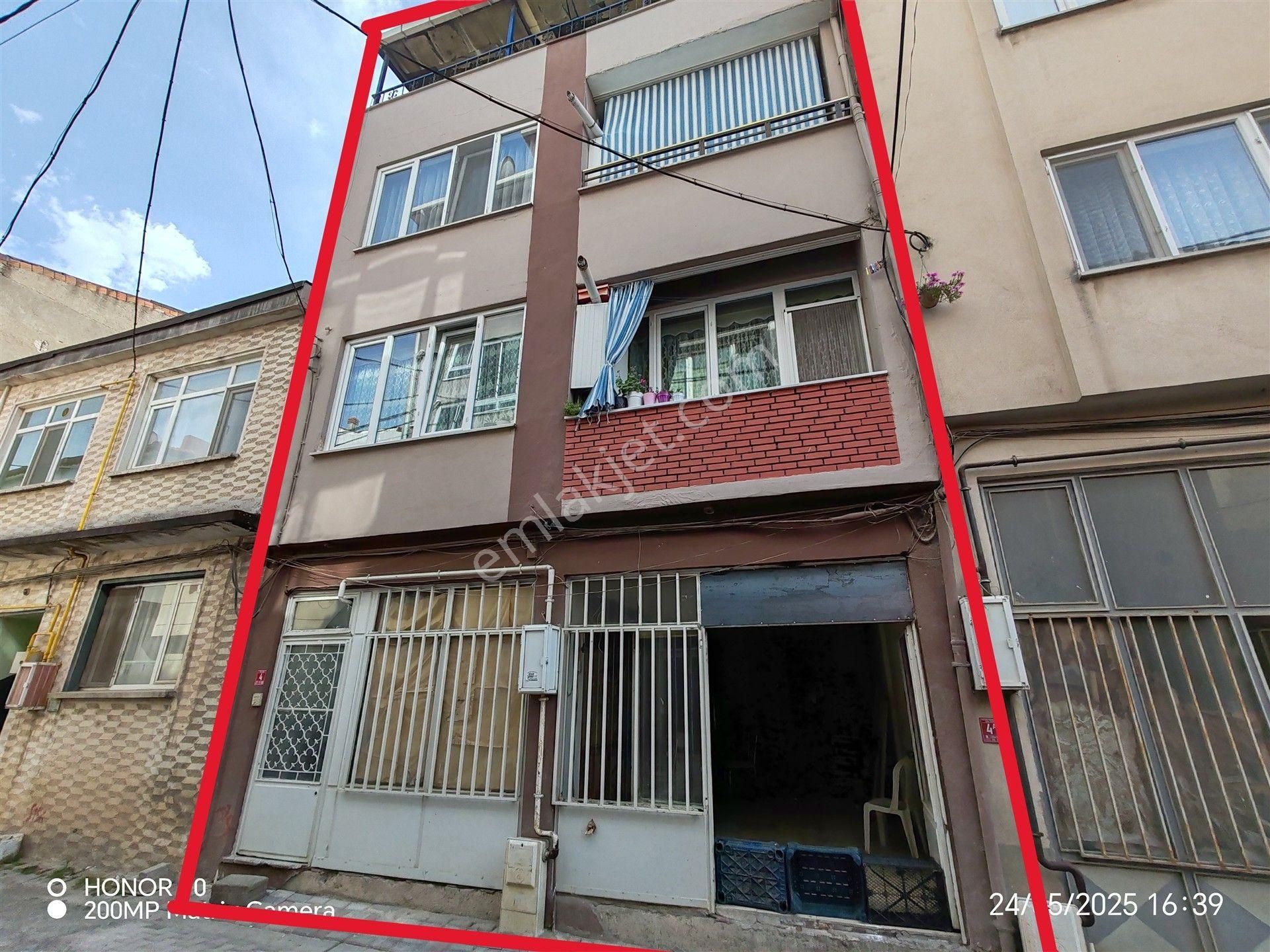 320 M2 (4 Katlı) Komple Bina Dükkan Ve Daireler Gönen Plevne'de