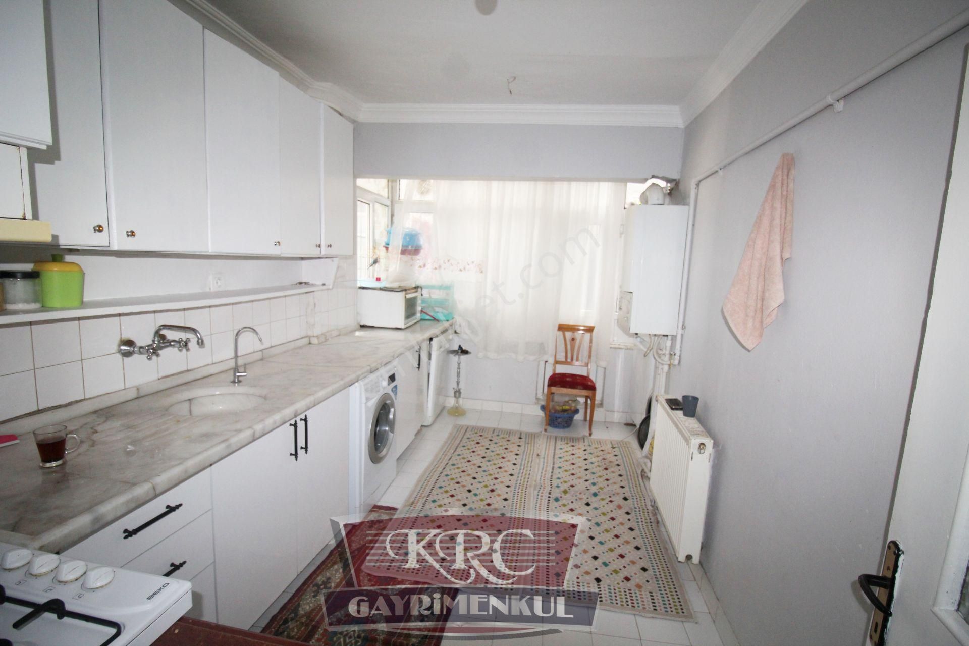 Krc'den Demirlibahçe Mahallesinde Dikimevine Yürüme Mesafesinde 3+1 Satılık