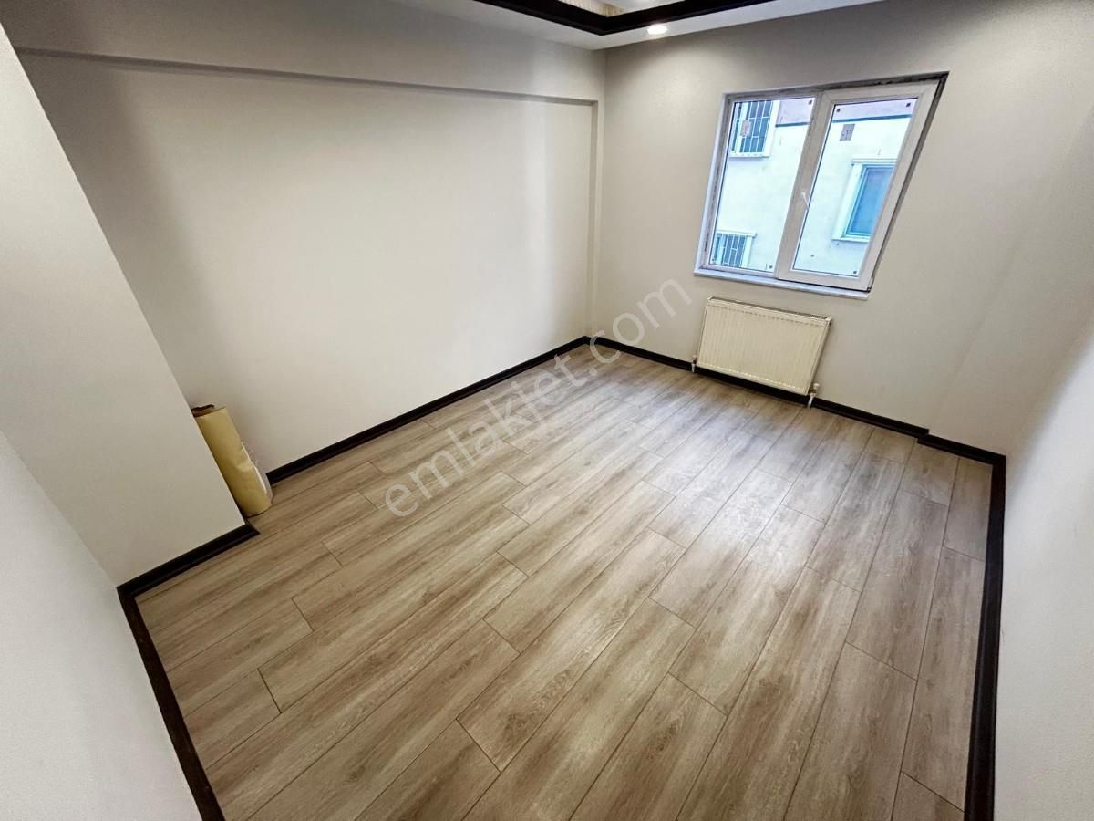 Sincan Plevne Mah 3+1 Ultra Lüx Yapılı Ara Katta Ön Cephe Daire