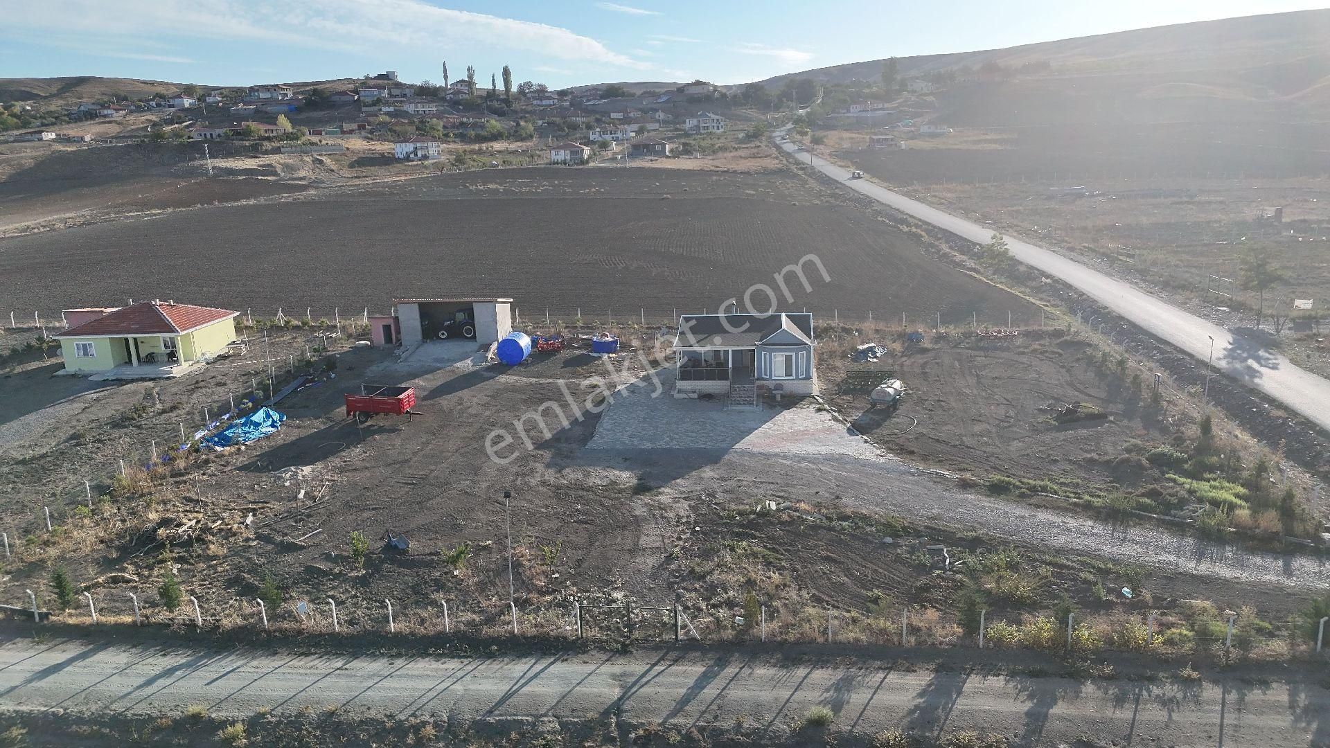 Ankara Gölbaşı Bağiçinde 21 Dönüm Tek Tapu Tarla
