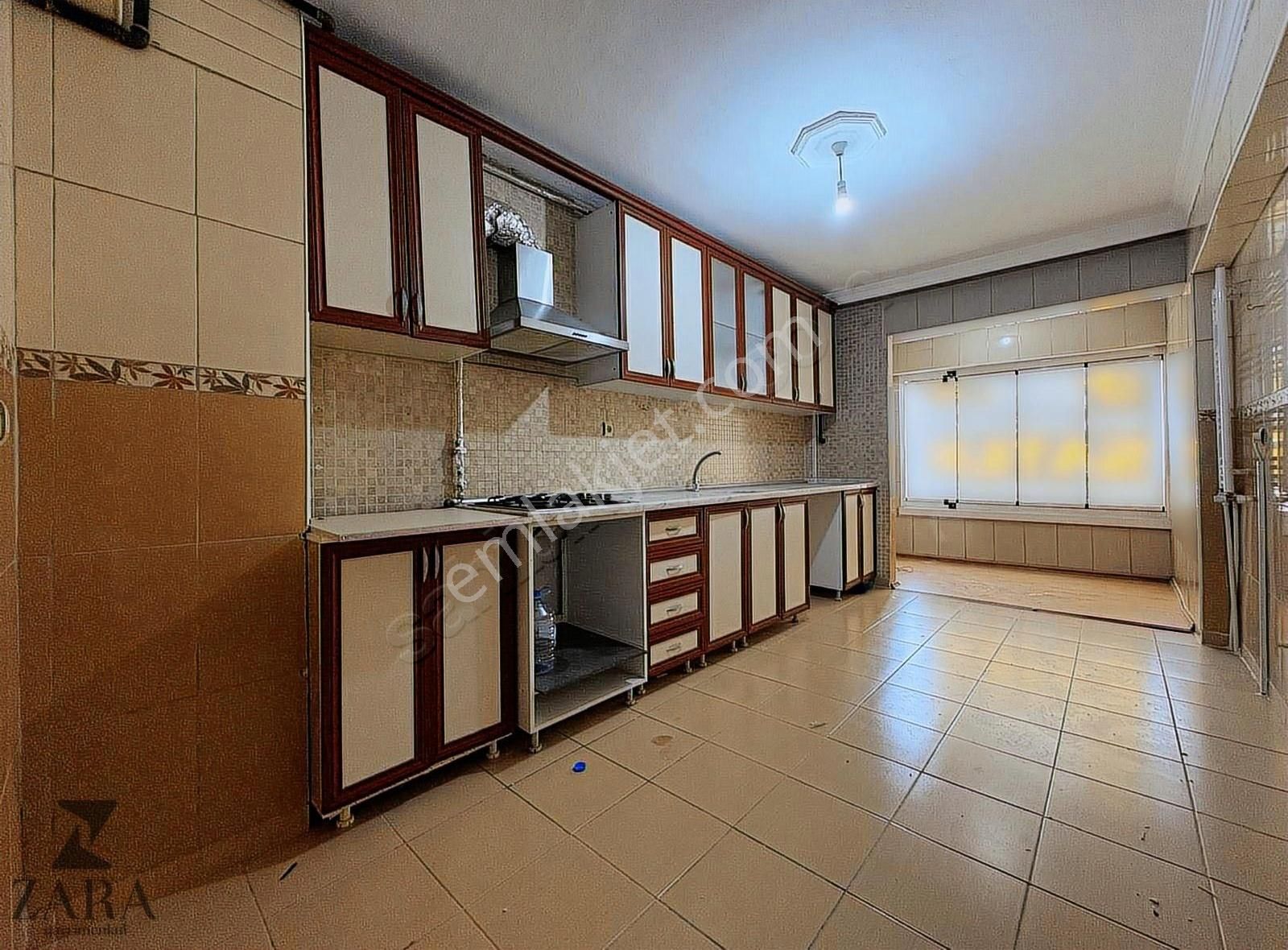 ▄-zara-▄doğukent Cd. Üzeri Orman Manzaralı Ara Kat 130m² Daire.