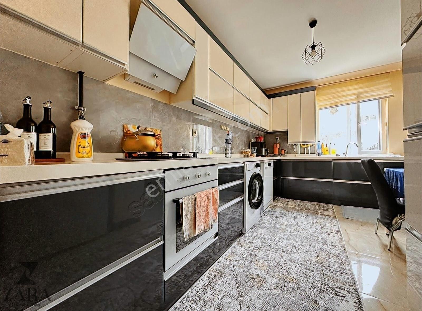 ▄-zara-▄bölgesinde En Prestijli Konut!teras Balkonlu 3+1 Daire