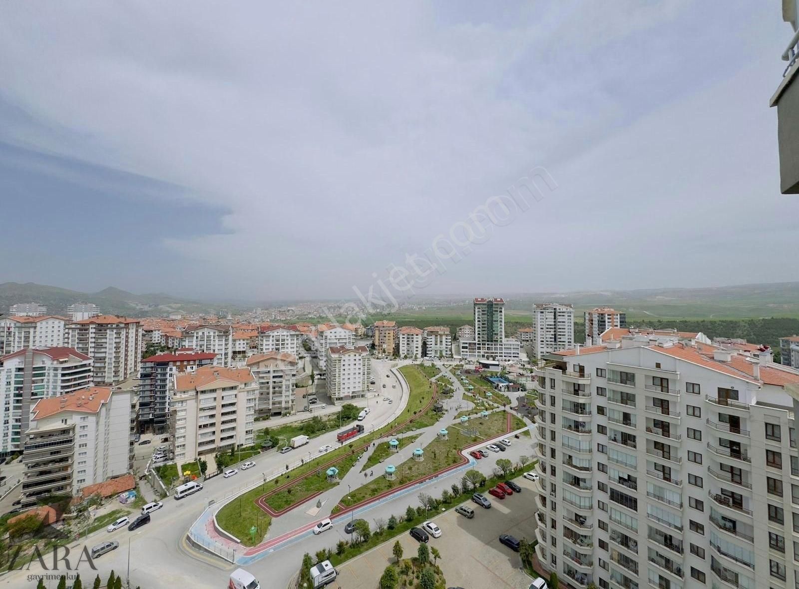 ▄zara▄ankagross Karşısı 7/24 Güvenlikli Sitede 3+1 Daire