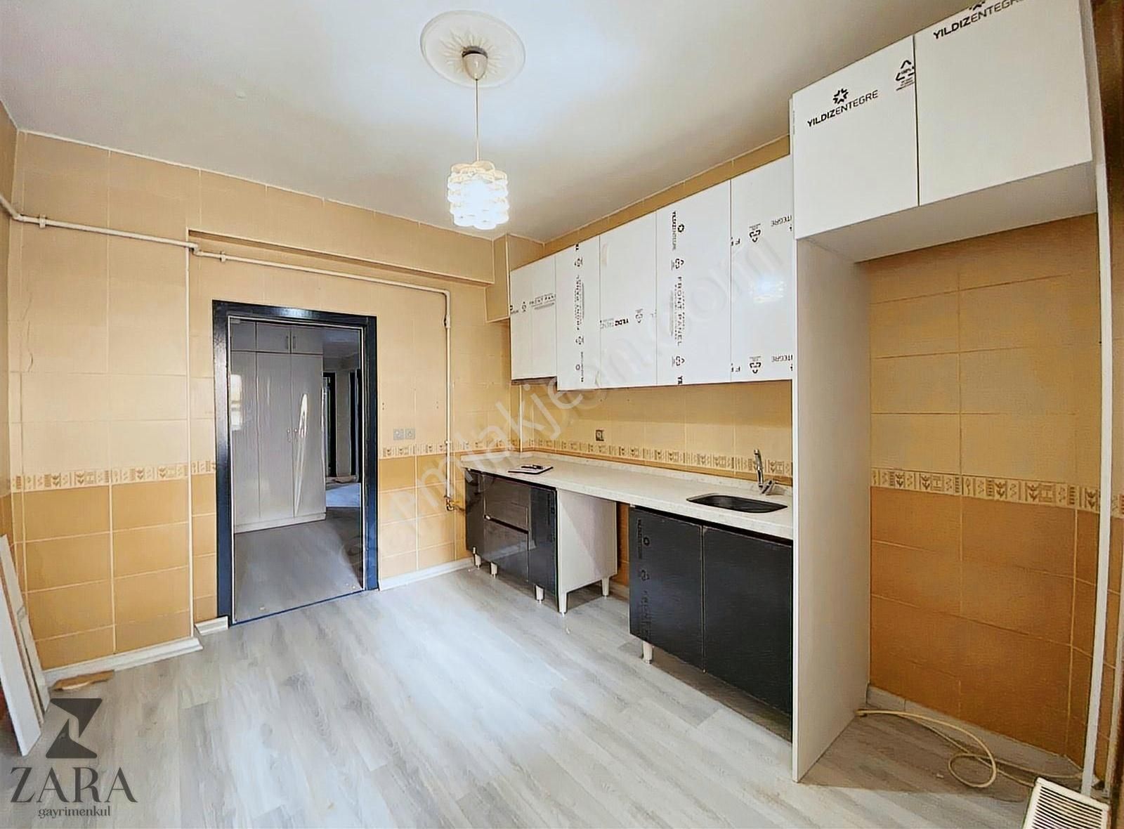 ▄zara▄harika Lokasyon.! Şehitler Cd Üzeri 3+1 110m² Daire