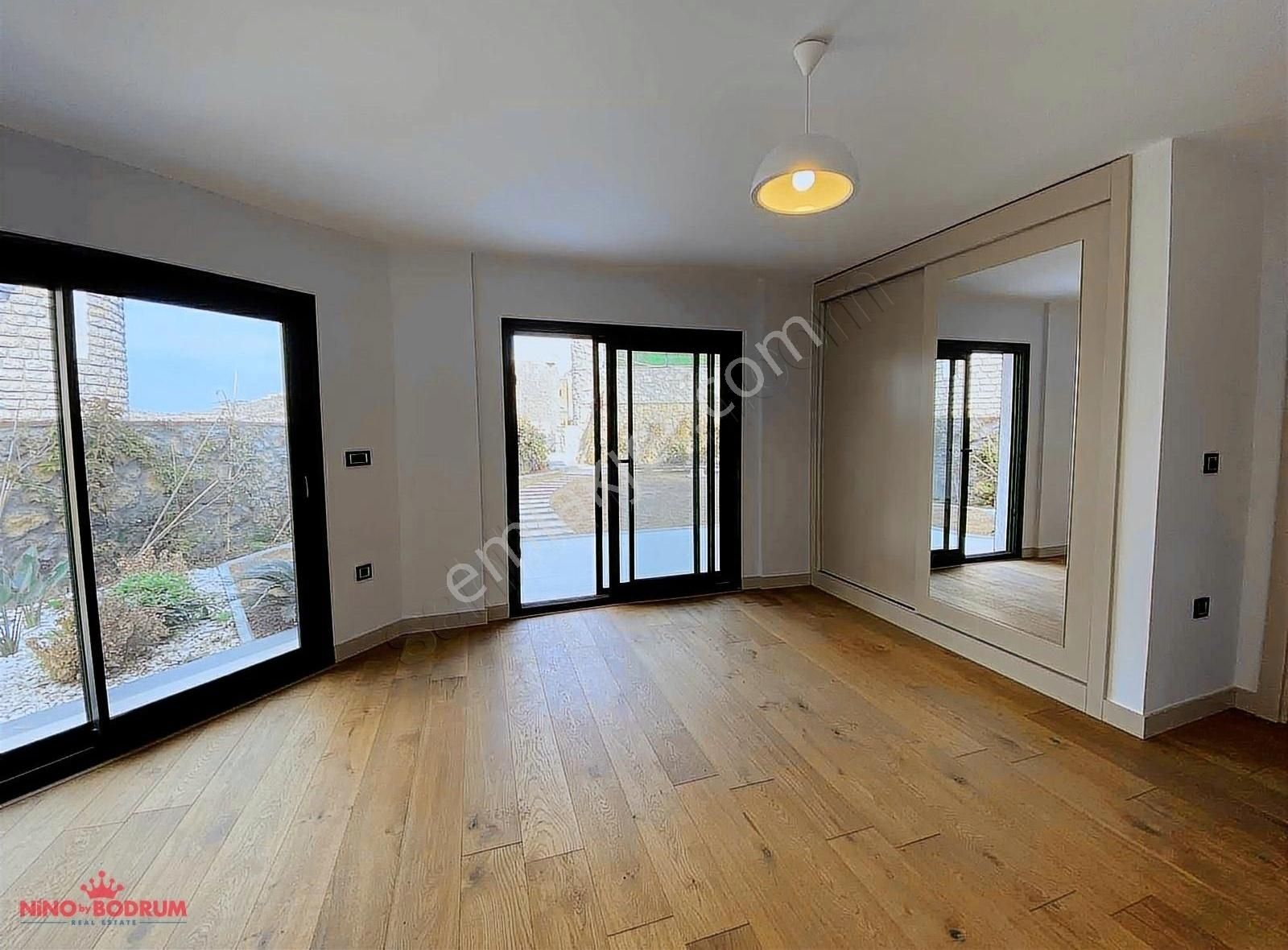 Yalıkavak Tilkicikte Manzaralı Denize 200 Metre İkiz Villa