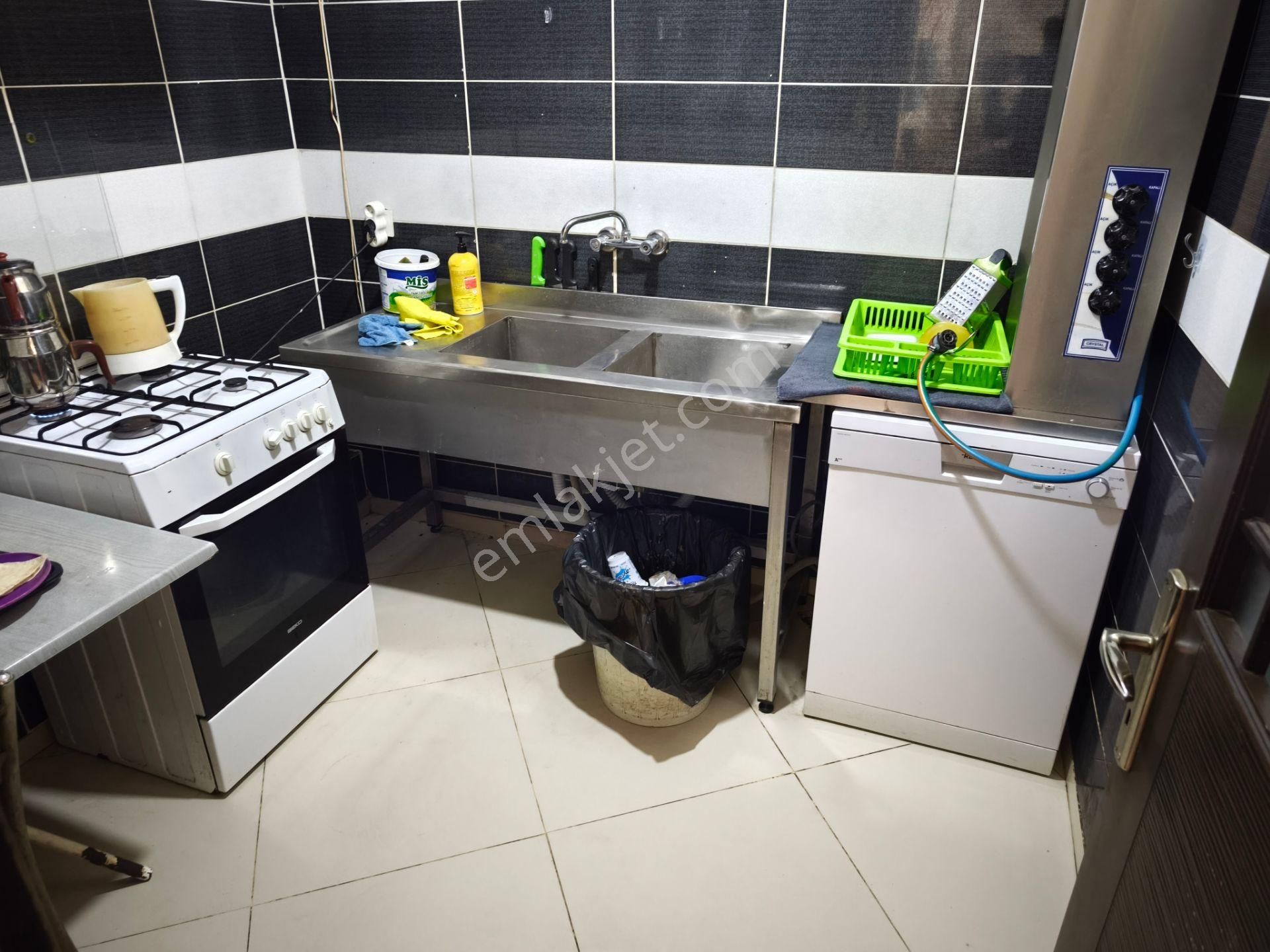 Marka Değeri Yüksek Devren Kiralık 150m2 Döner Dükkanı - Görsel 13