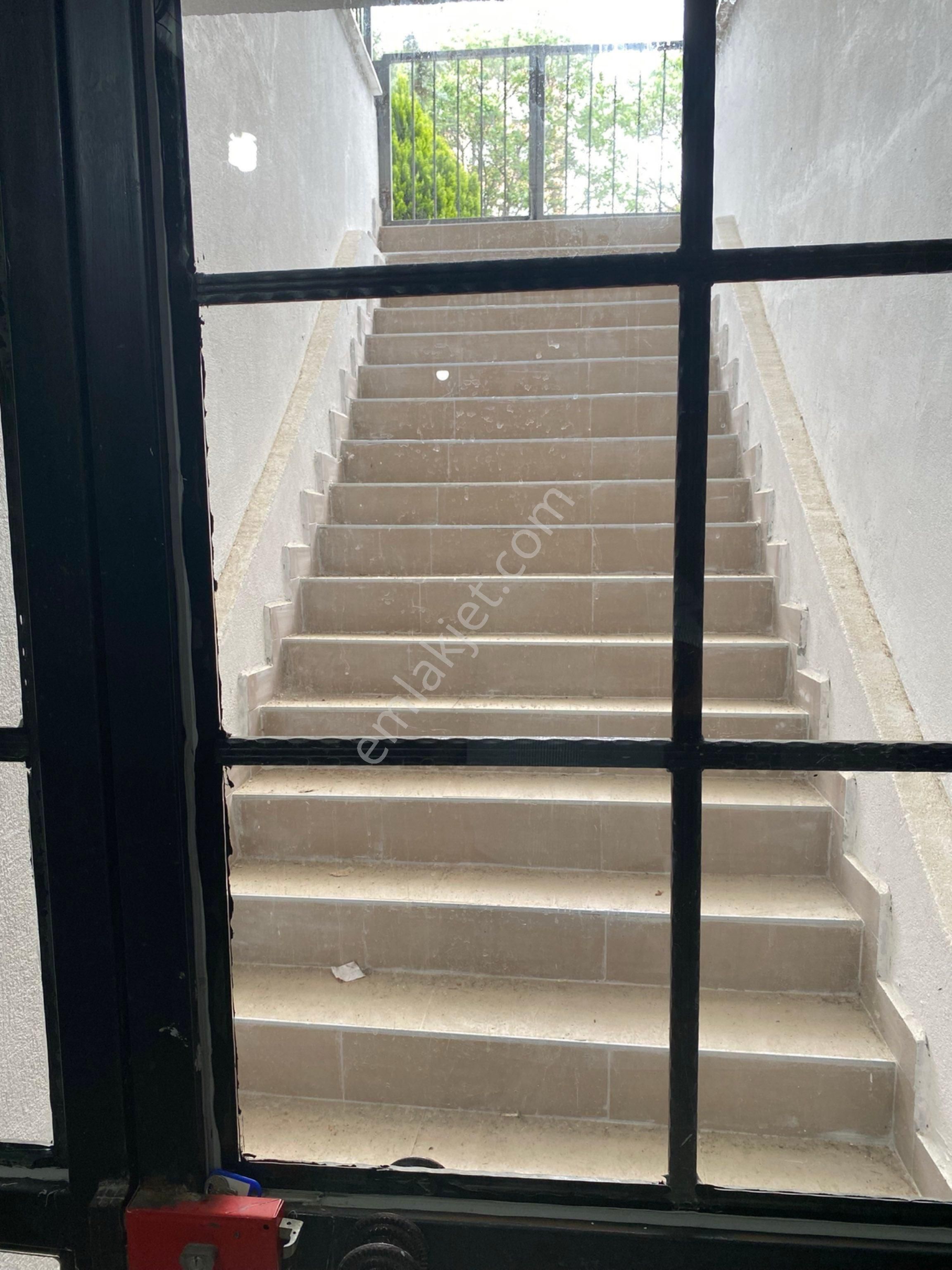 200 M2 Yenibağlar Da Sahibinden Kiralık Dukkan