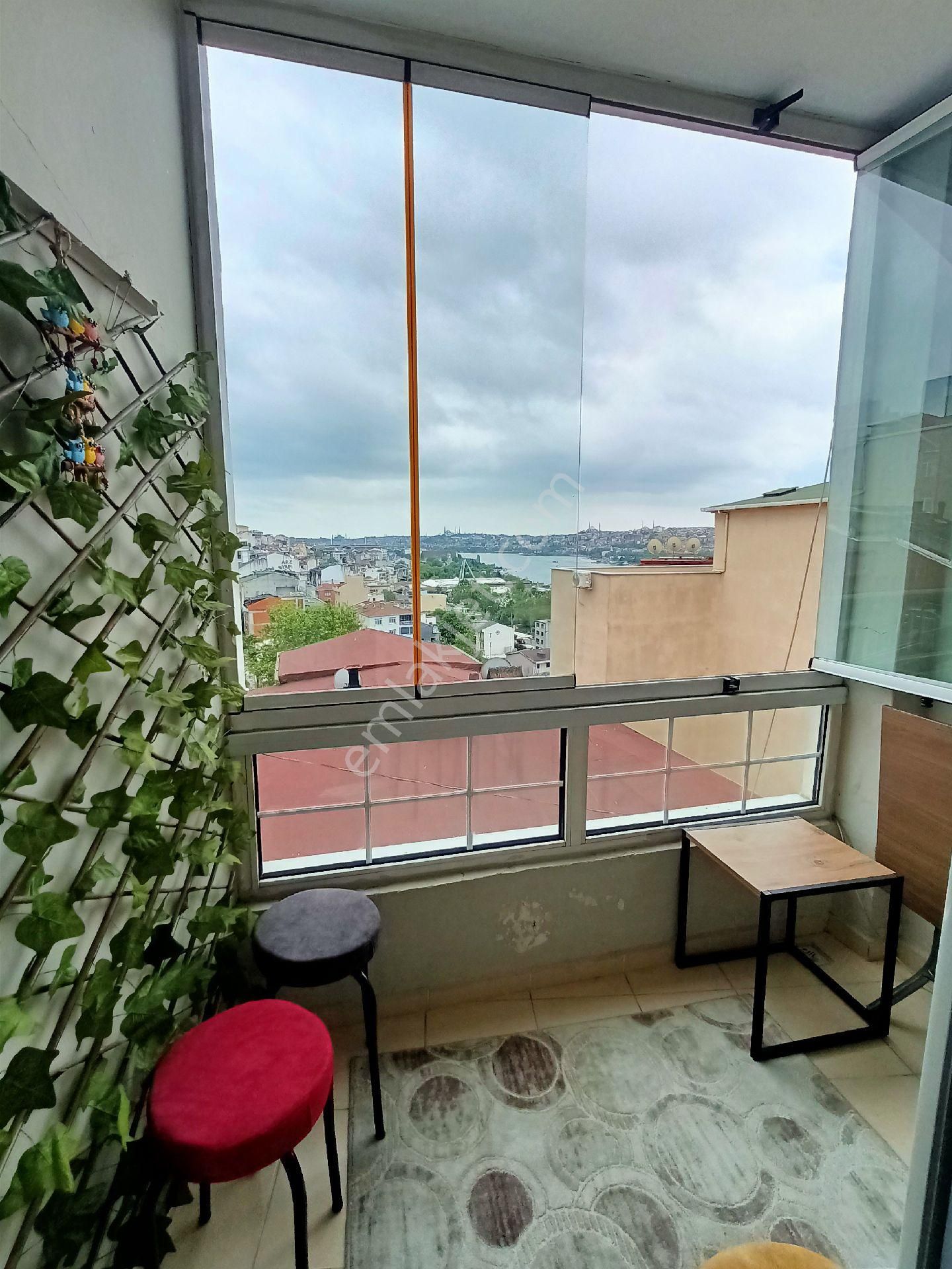 Halıcıoğlu Satılık Daire