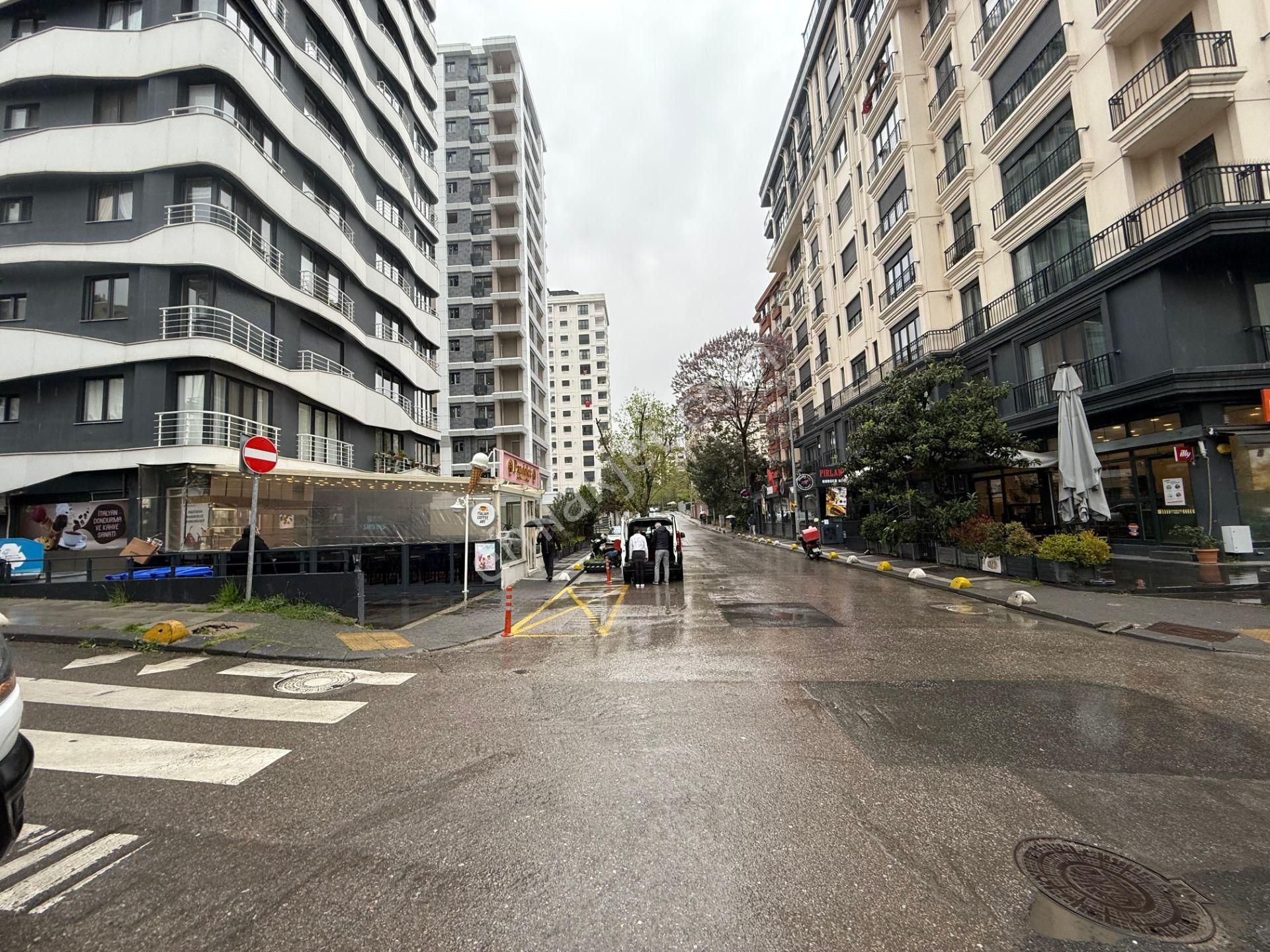 Remax Güvencesiyle Bostancı'nın Kalbinde Satılık 3+1 Daire - Görsel 11