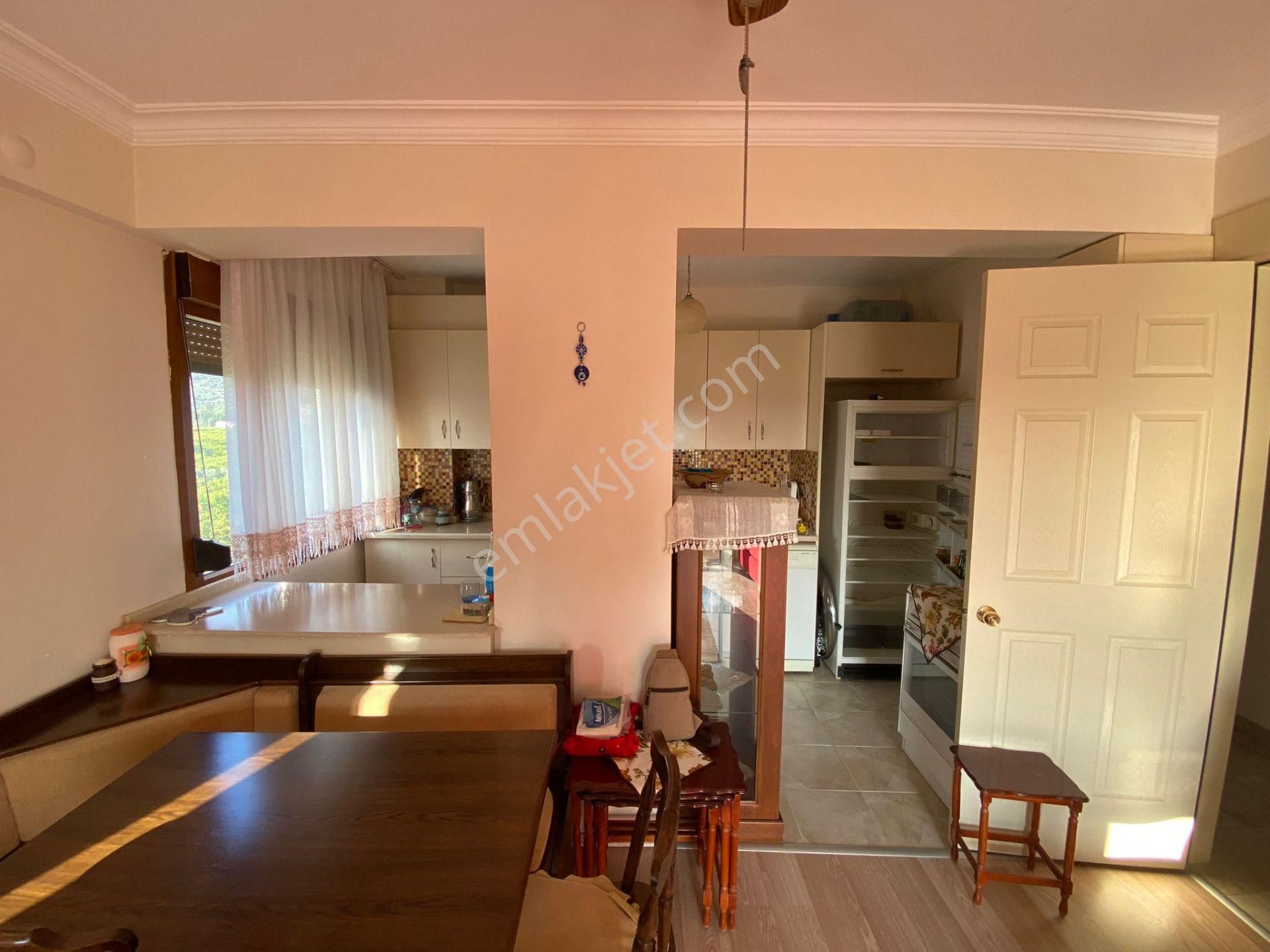 Rota Emlak'tan Gümüldür Merkez'de Çarşı İçi 2+1 Daire
