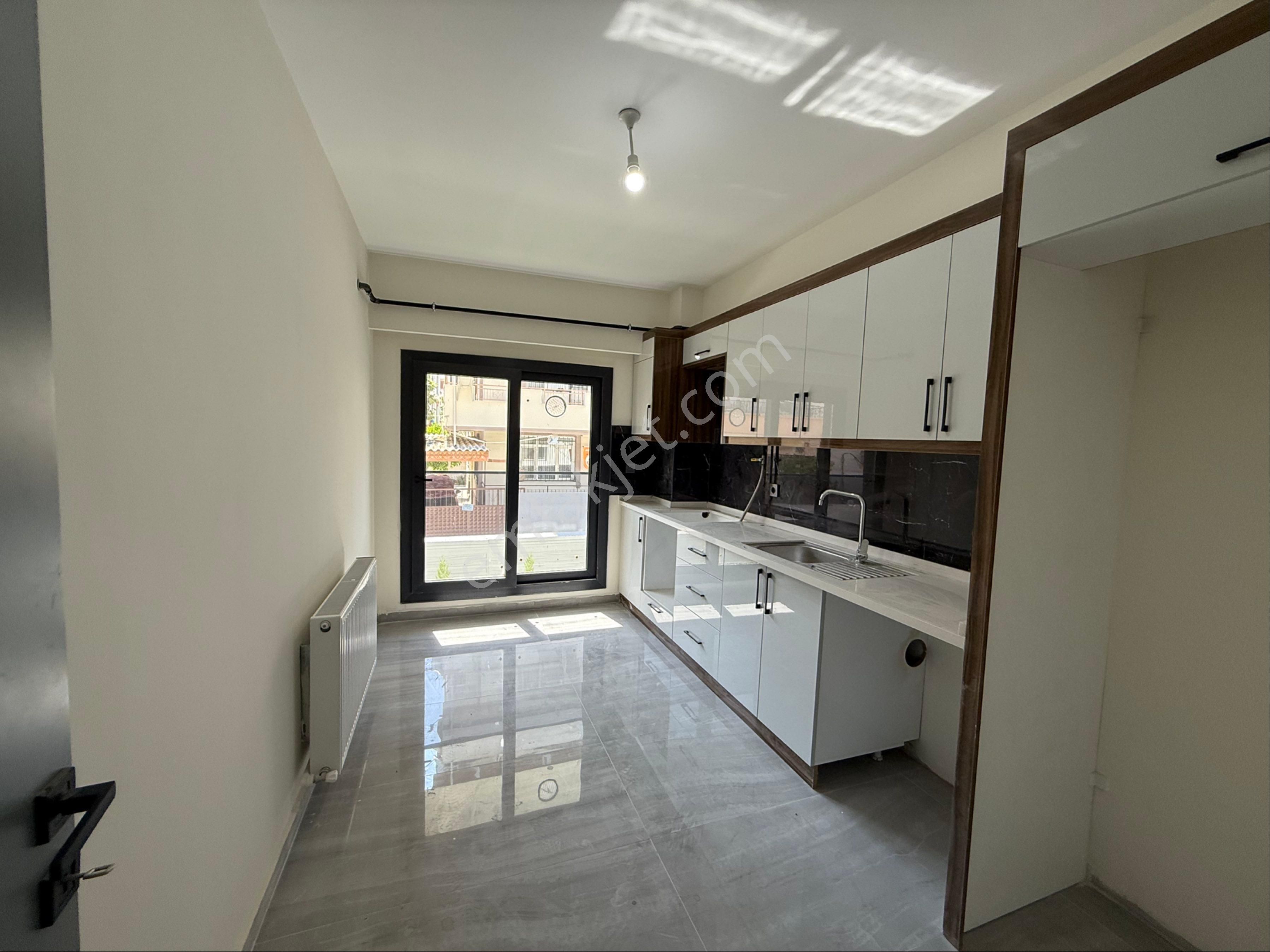 Uygan'dan Alpkent Mah. 90m² Yüksek Giriş İzban Yakını Lüx