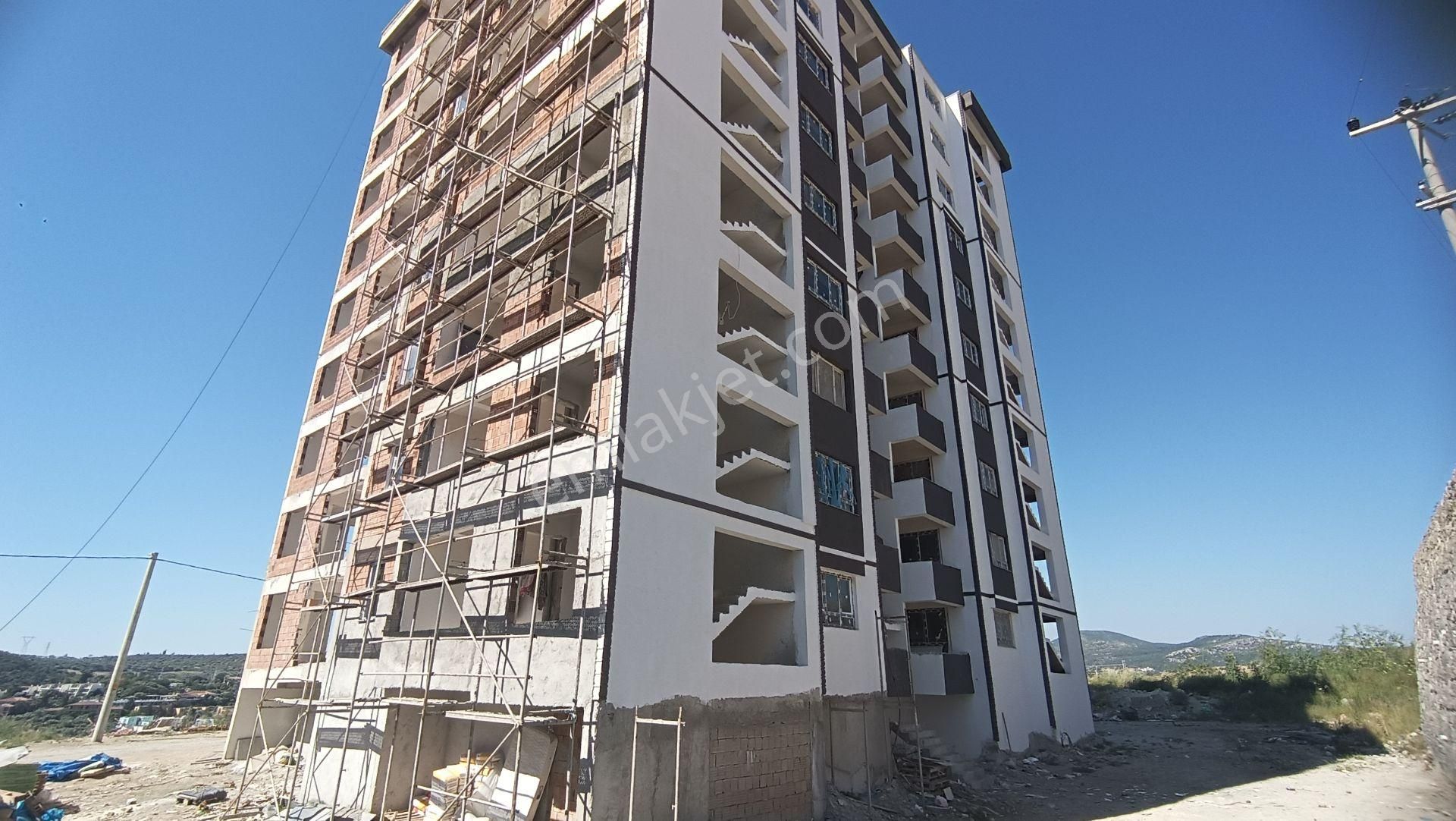 Kuşadası Uydukentte 2+1 2. Kat Satılık Daire