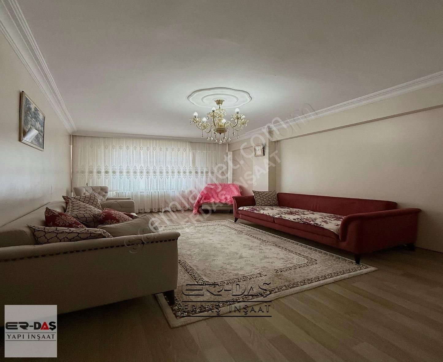 Avcılar Cihangir Mahallesi Merkezi Konumda 2+1 Ara Kat Daire