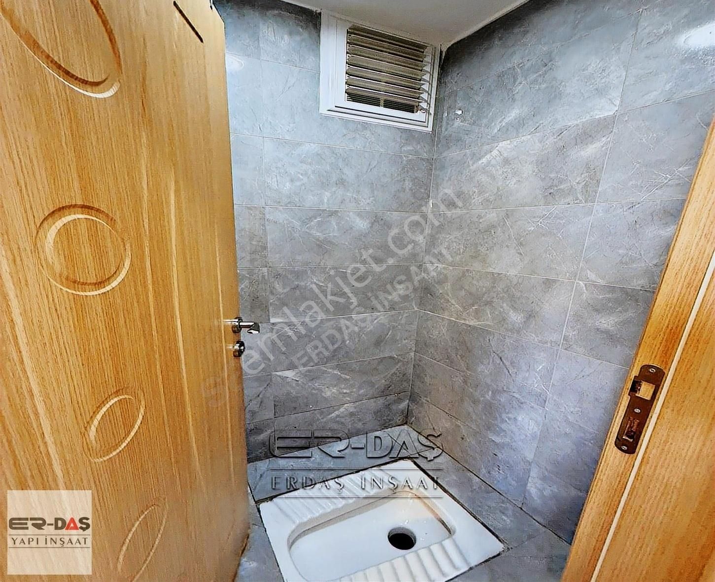 Doğan Araslı Bulvarı'nda Site İçinde 2+1 Kiralık Ara Kat