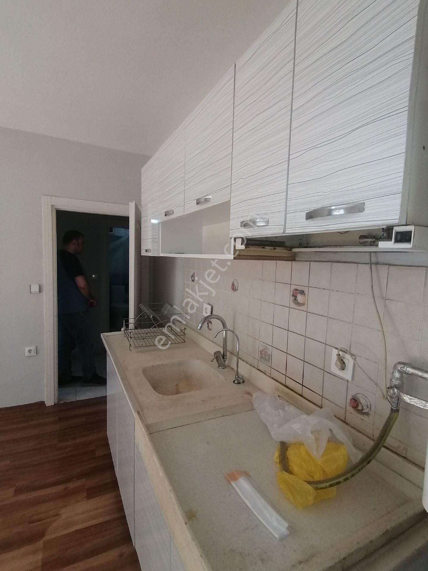 Ümraniye Yamanevler Atatürk Mahallesi Çarşı Metro Yürüme Mesafesi Temiz Giriş Kat - Görsel 15