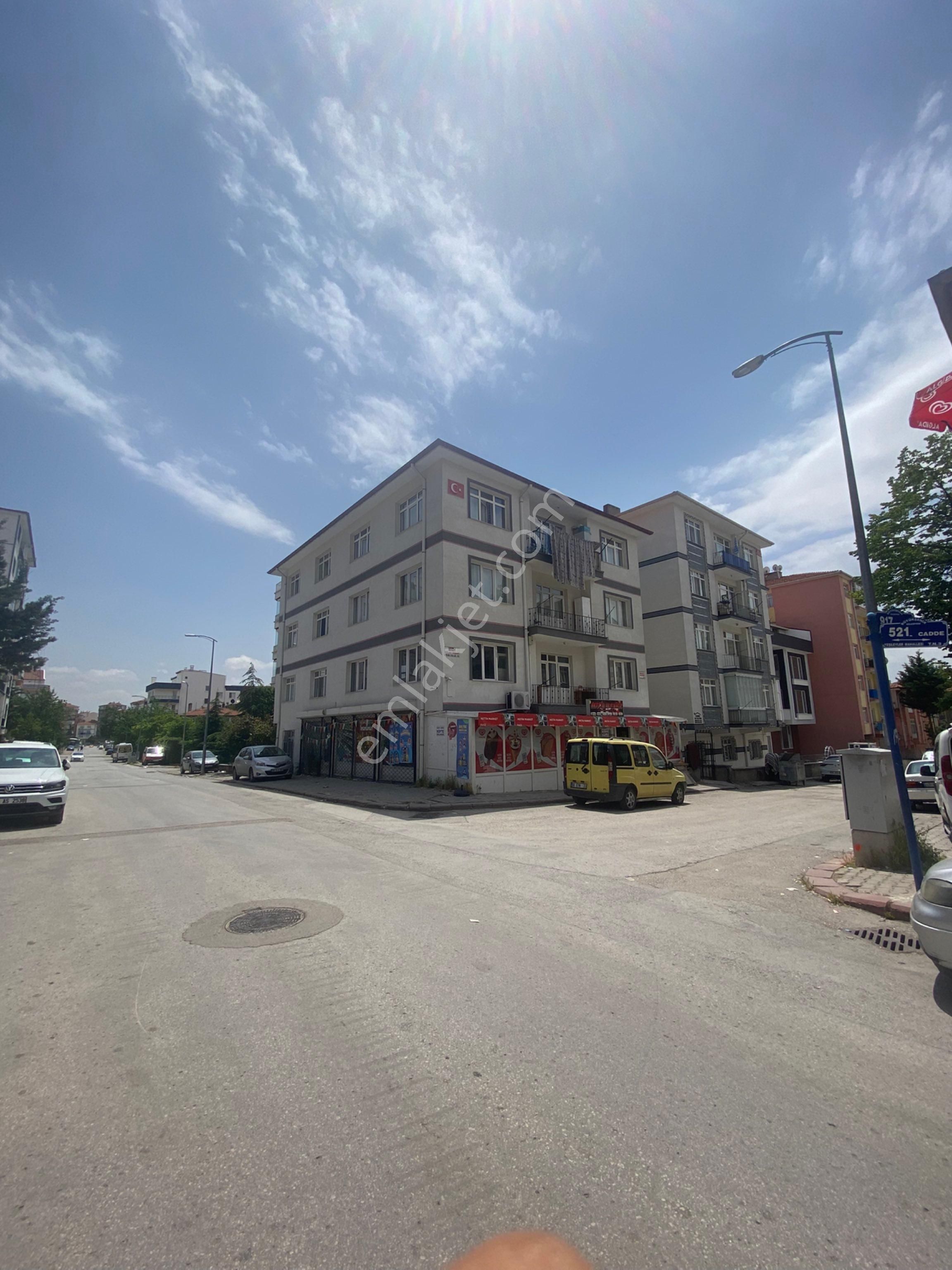 Arslan Emlak’tan Yeşilevler De Yapılı Kiralık Daire