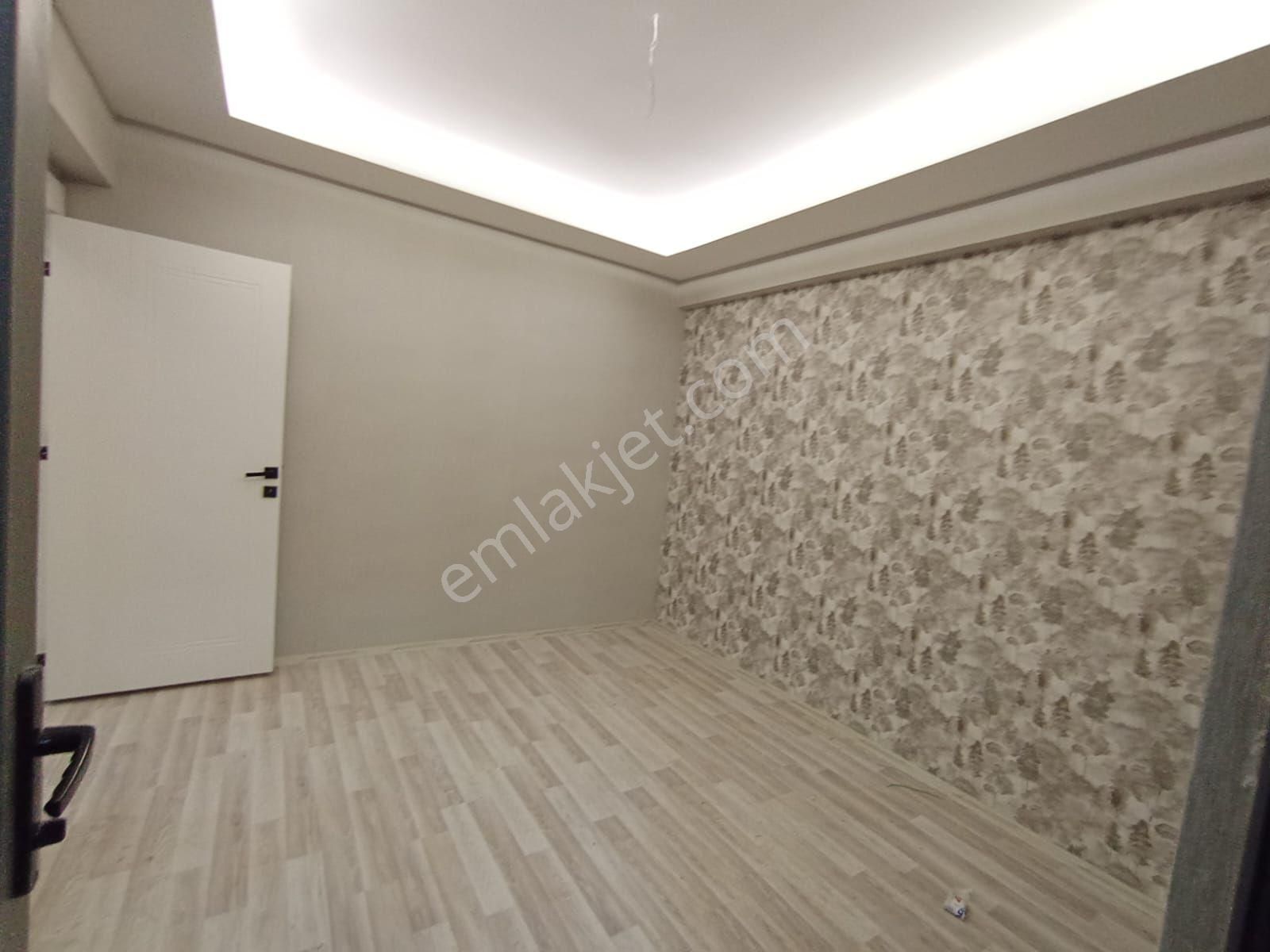 Şahintepe Mah De Satlık 2.5+1 Daire