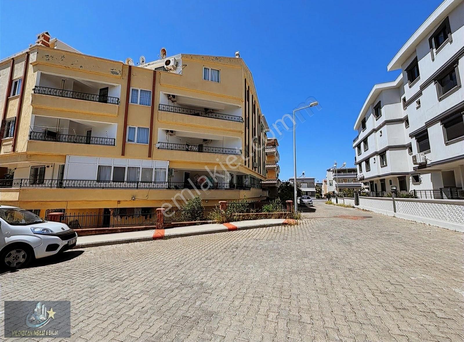 Fiyat Düştü Didim Çamlıkta Satılık Denize 900m 2+1 Bahçeli Daire