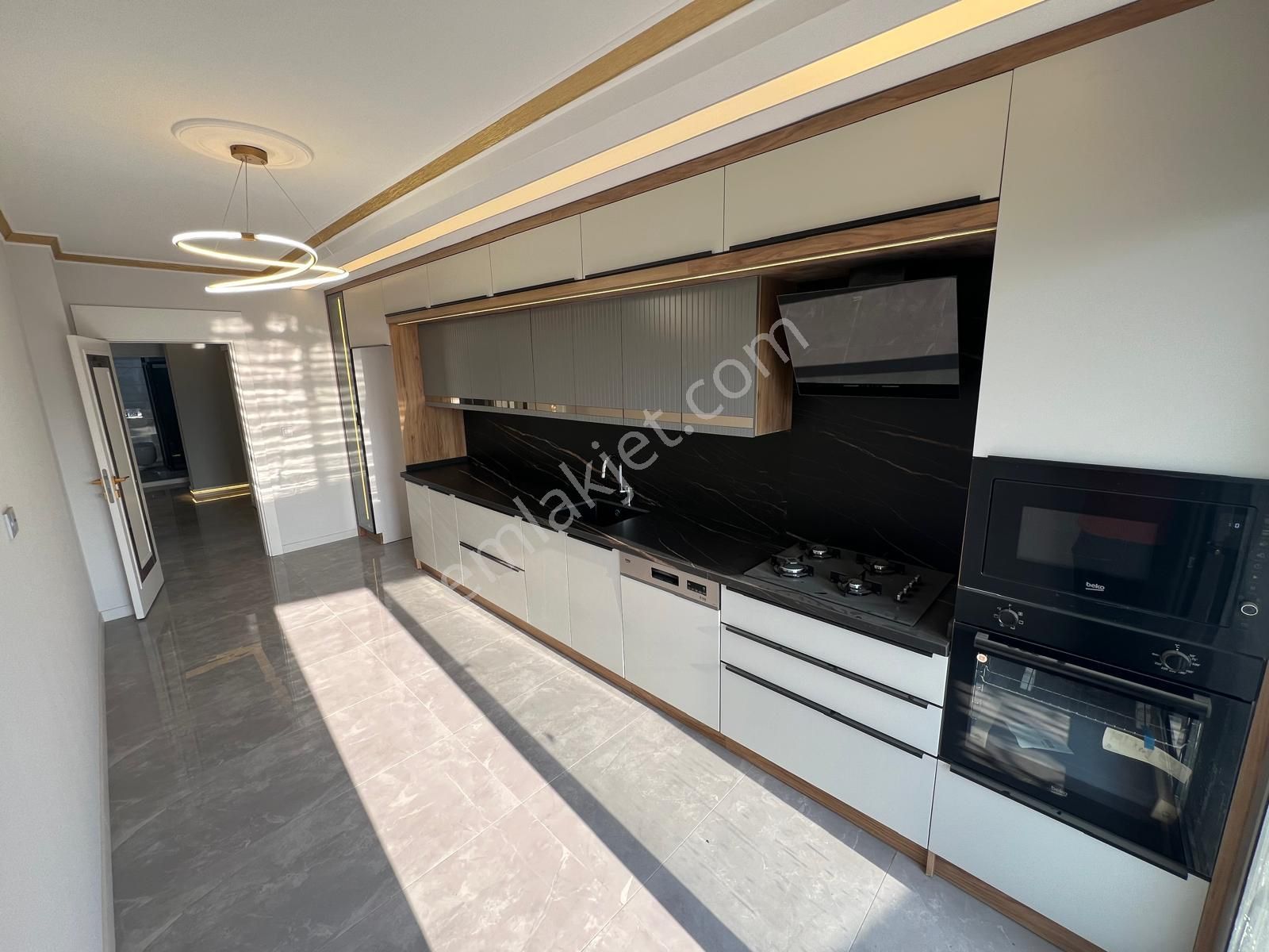 Aras Emlaktan Akçayda 120 M² Ara Kat 2+1 Lüks Daire
