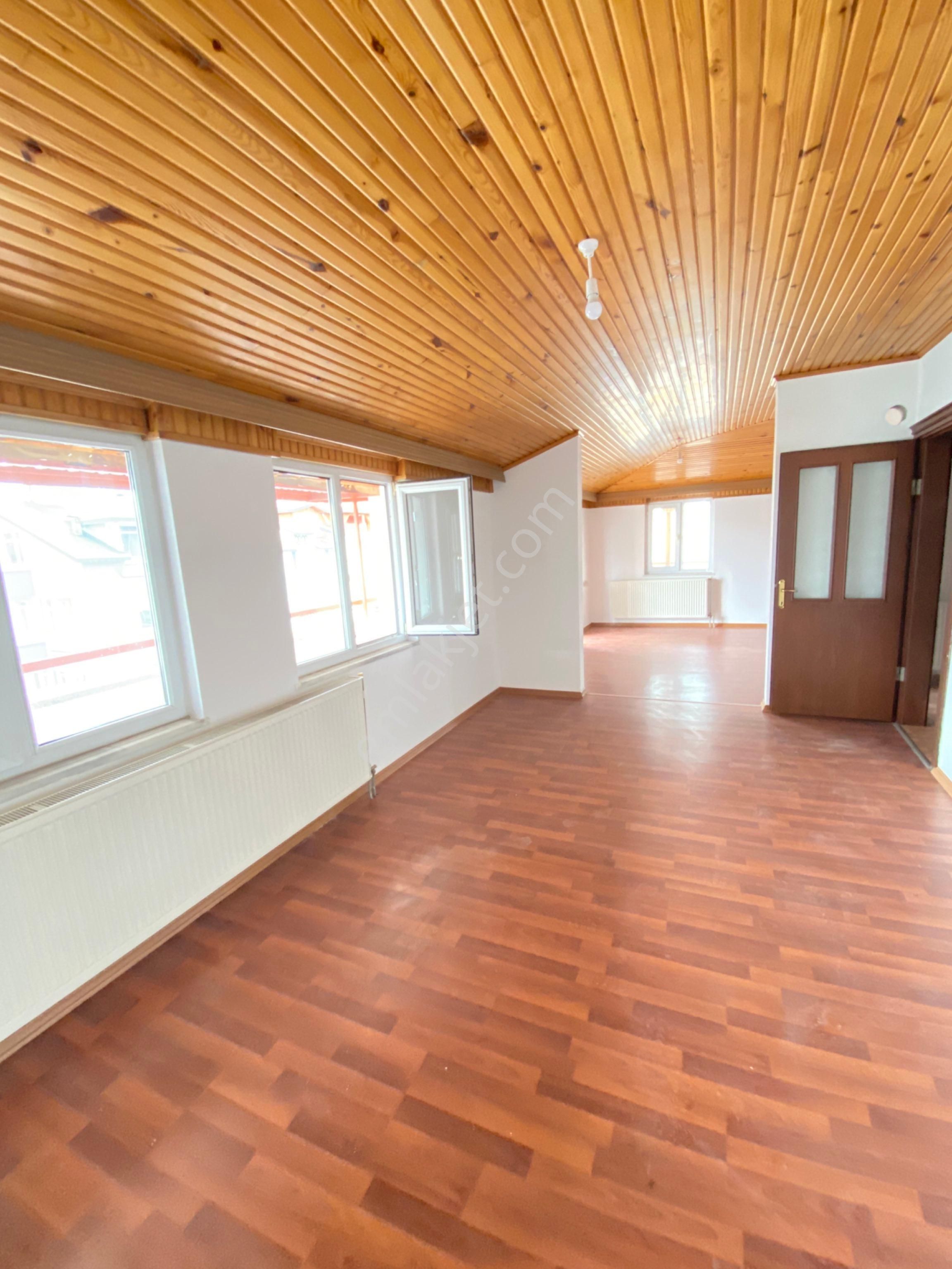 Ay Yapı Emlaktan Subaşında Kiralık Daire.