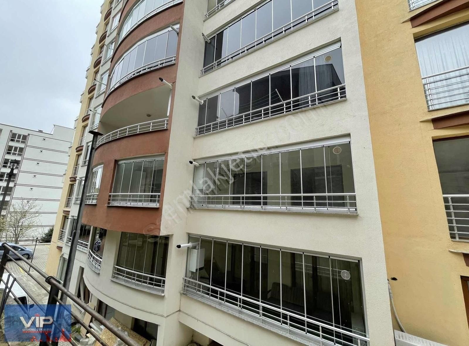 Boztepe Towers'da Kiralık 1+1 Daire