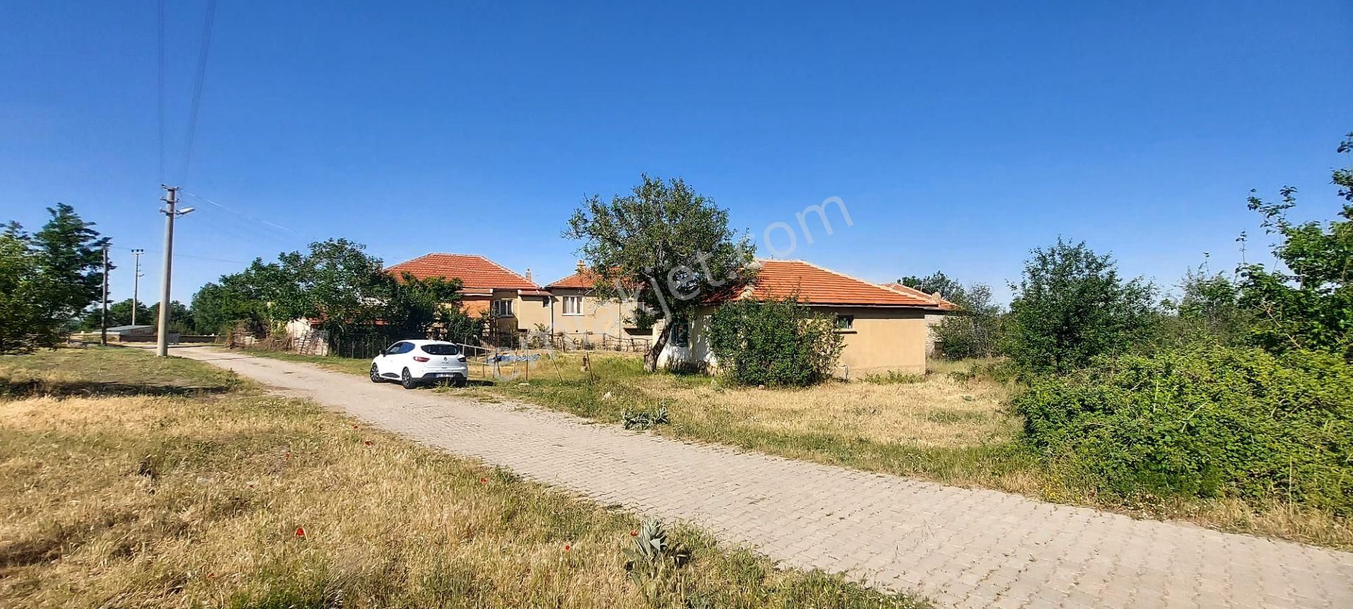 Bizim Emlaktan 4+1 Bahçeli Mustakil Ev