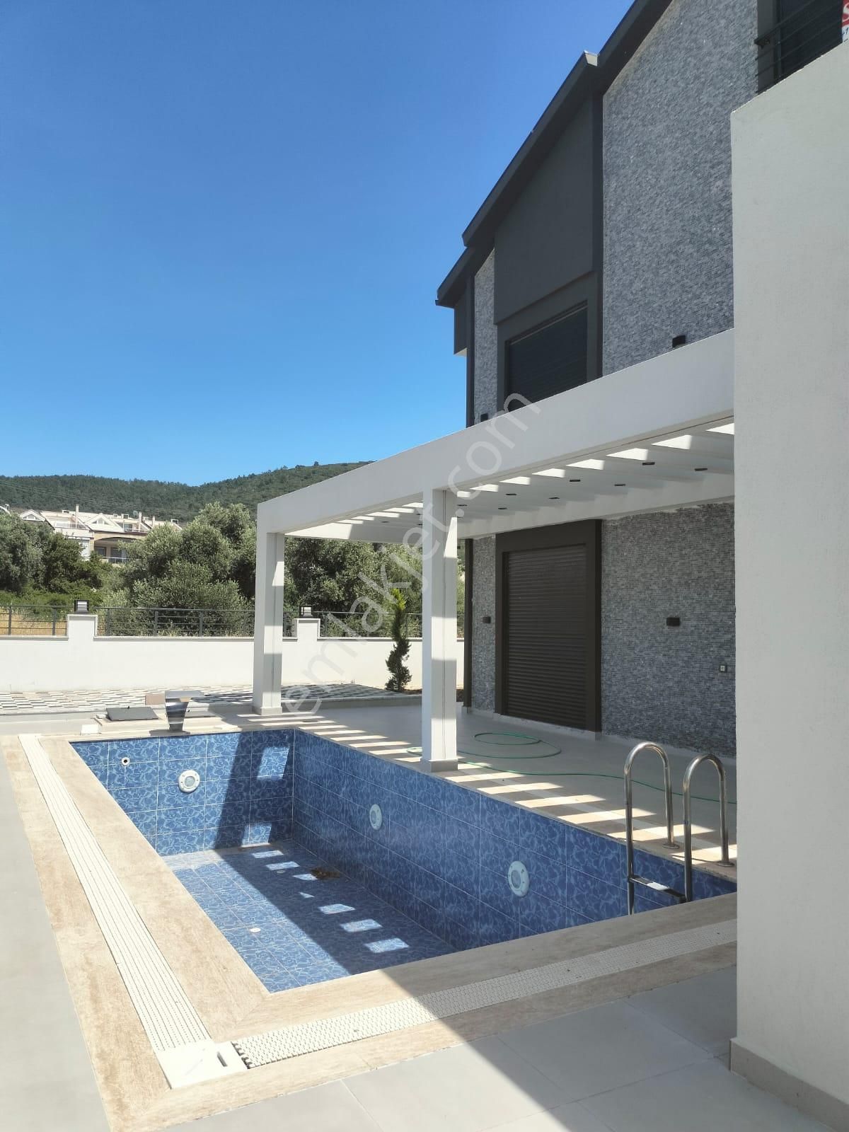 Aydın Akbük'te Satılık Merkezi 5+1 Havuzlu Otoparklı Akıllı Sistem Müstakil Ev - Görsel 2