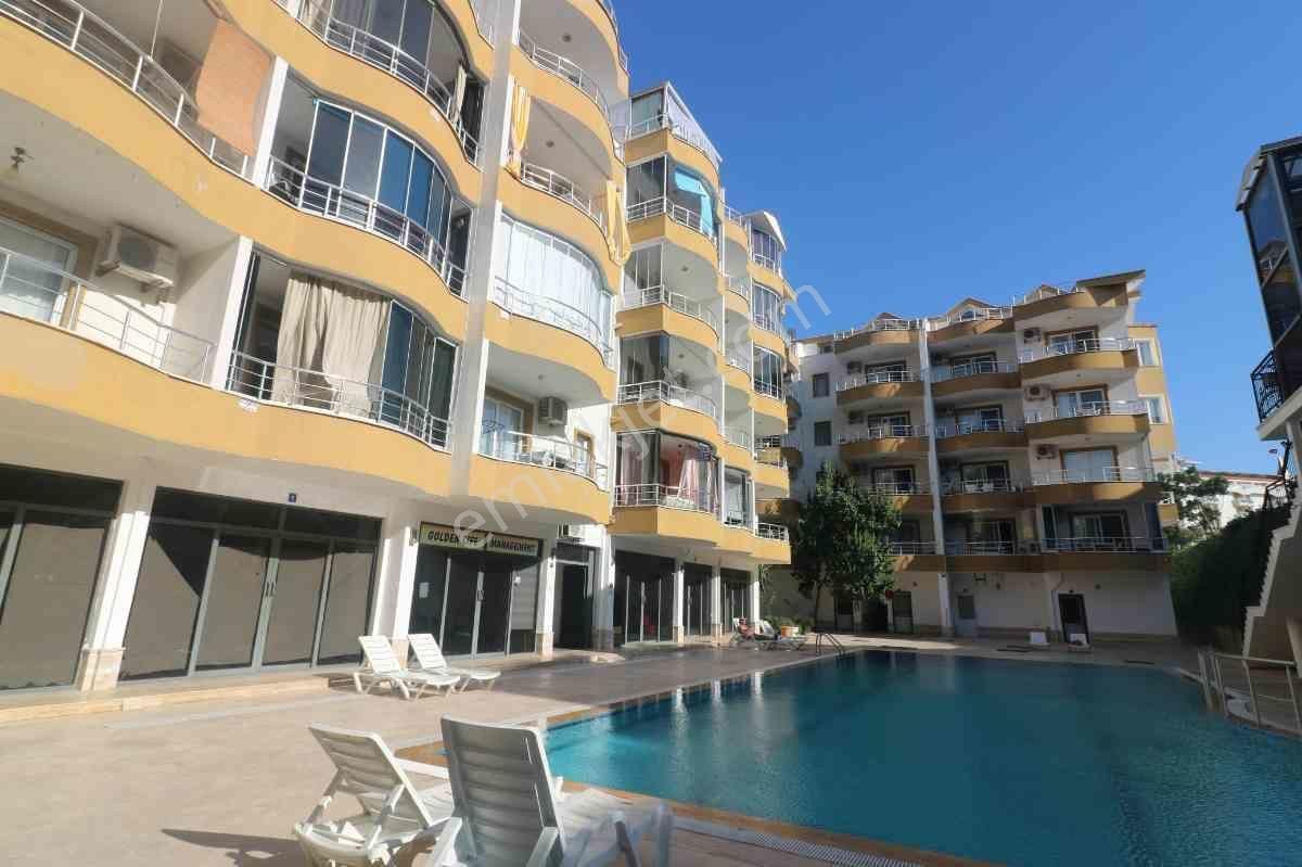 Çamlık'da Denize 5 Dk. Mesafede Havuzlu Site İçinde Satılık 2+1 Daire