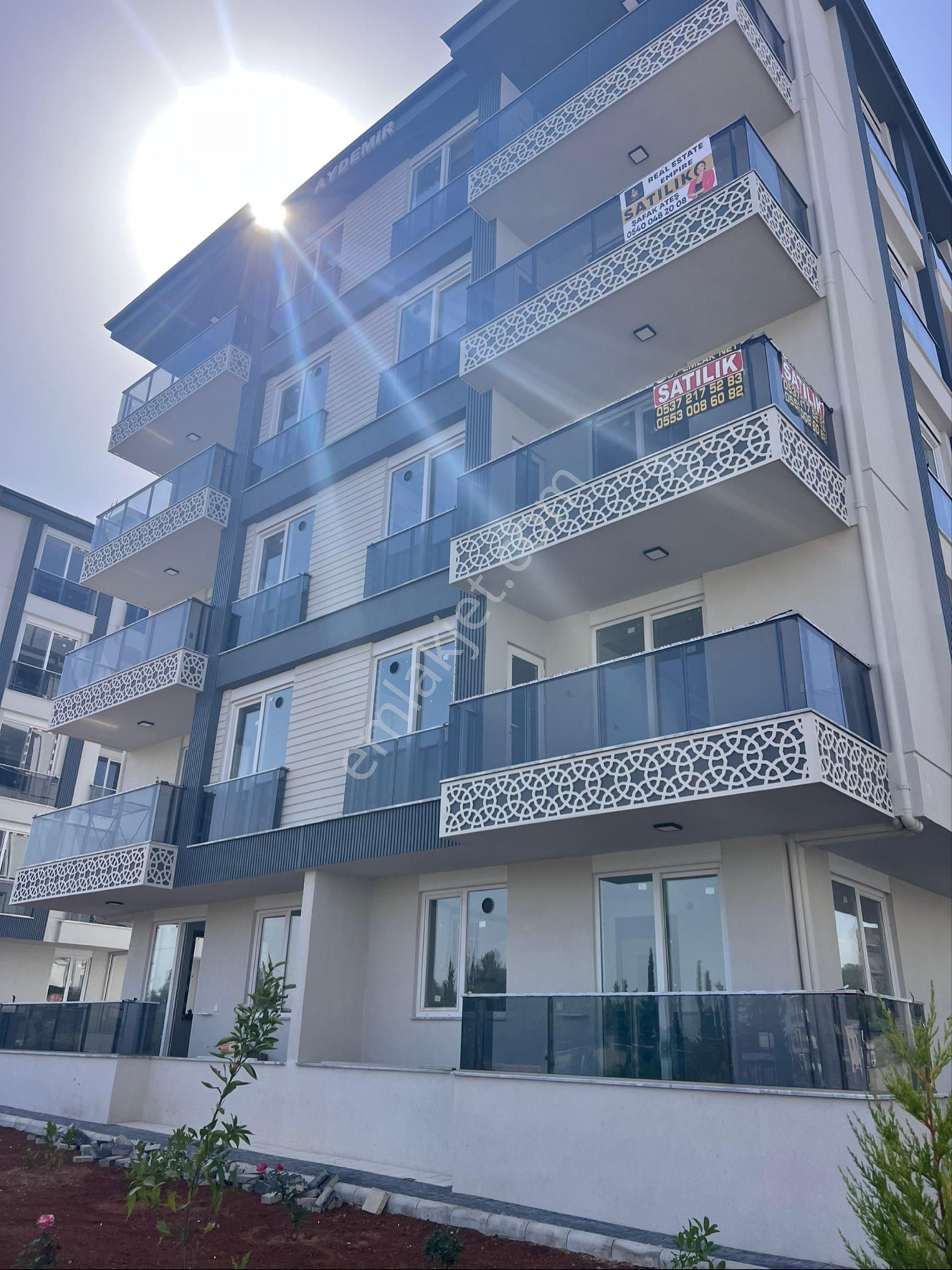 Yüksek Giriş