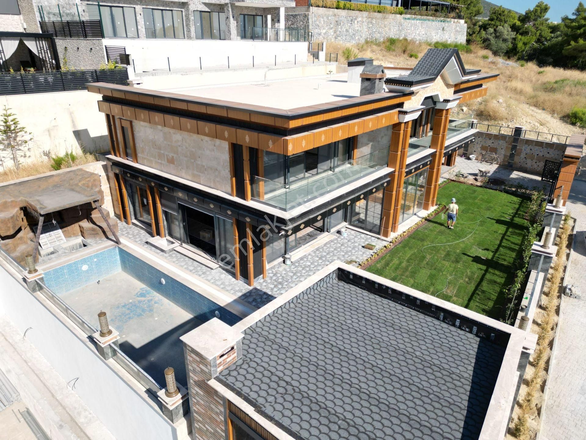 Marinada-sahıle Yakın-full Manzara-özel Havuz/otopark-900 M2 Bahçe-lüx-akıllı Ev-malikane - Görsel 2