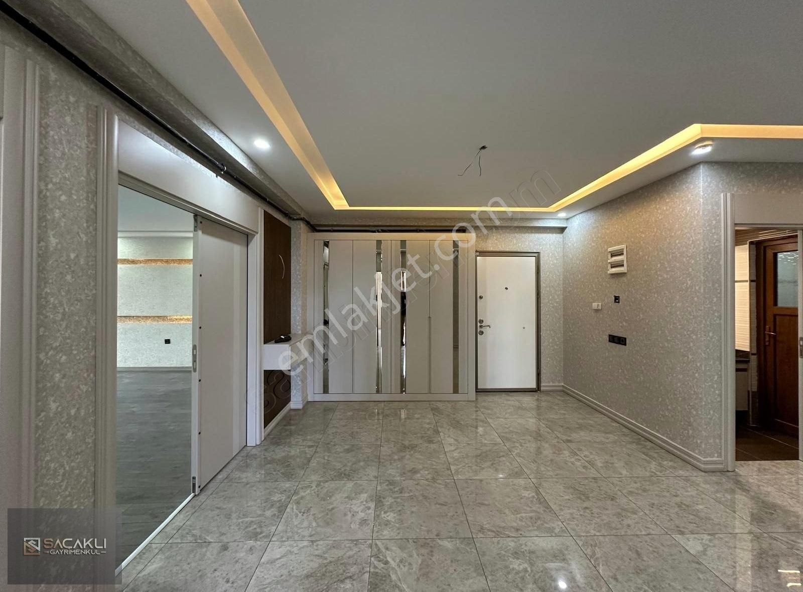 Kadir Saçaklıdan Metrolife Karşısı Delüx 5 Oda