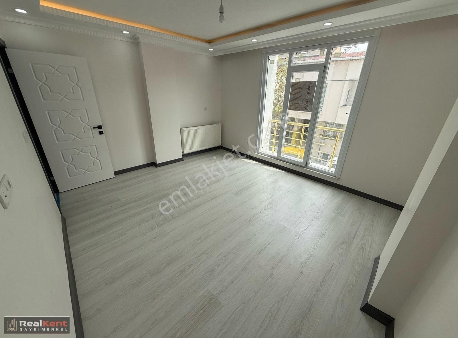 Realkent'den Satılık Yunus Emre Mh. 2+1 80 Metre Geniş Daire