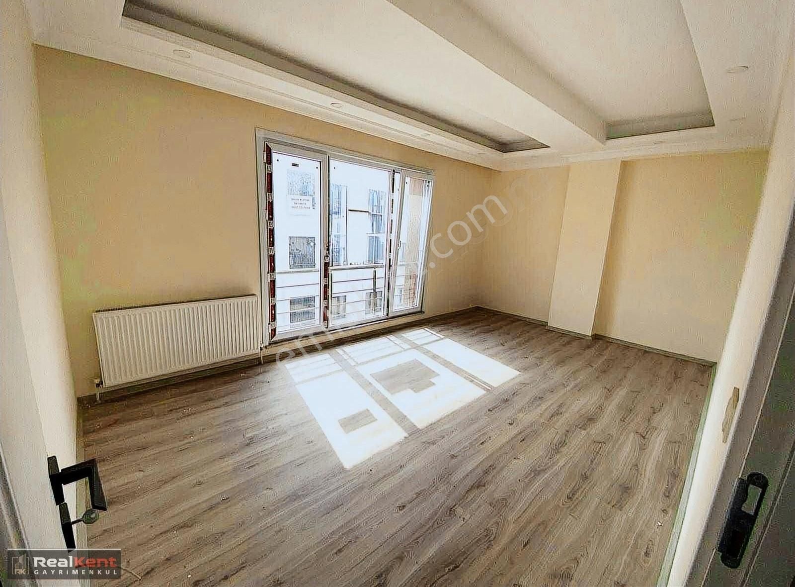 Realkent'den Avlu34'de Satılık 2+1 75m2 Arakat Daire