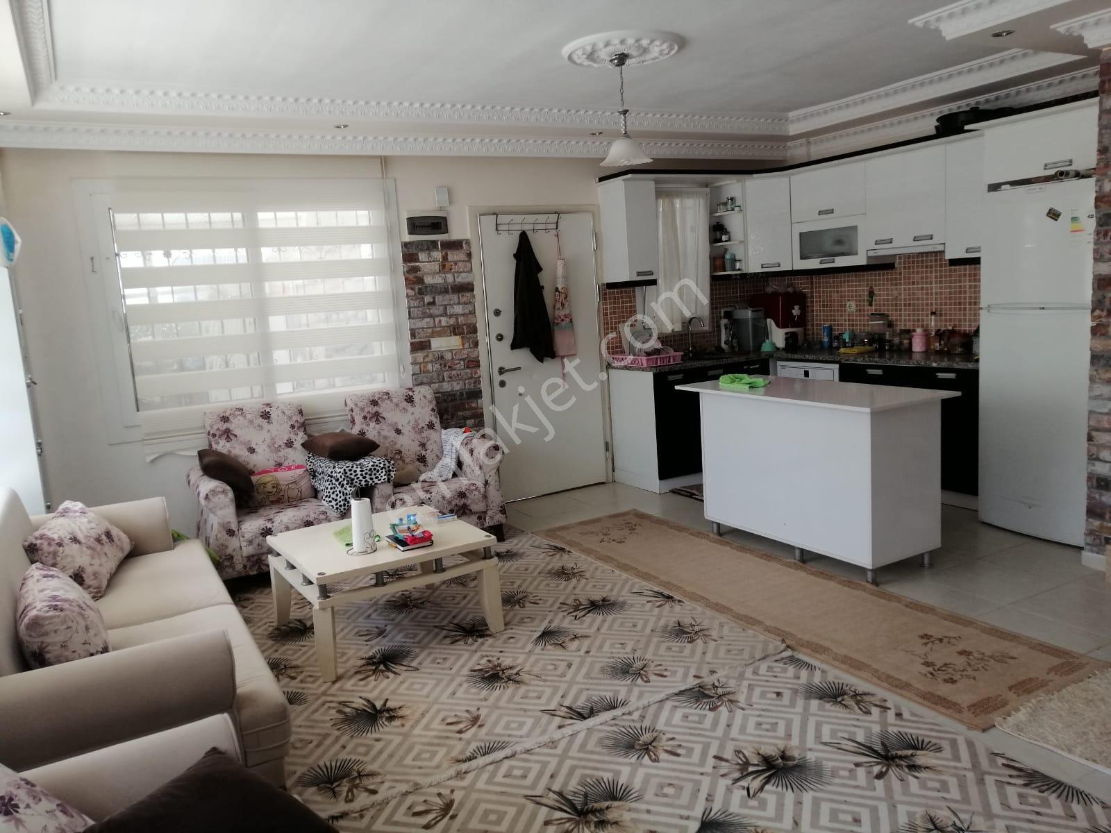 Aydın Efeler'de Satılık Havuzlu Bitişik Nizamda Müstakil Girişli Villa - Görsel 5