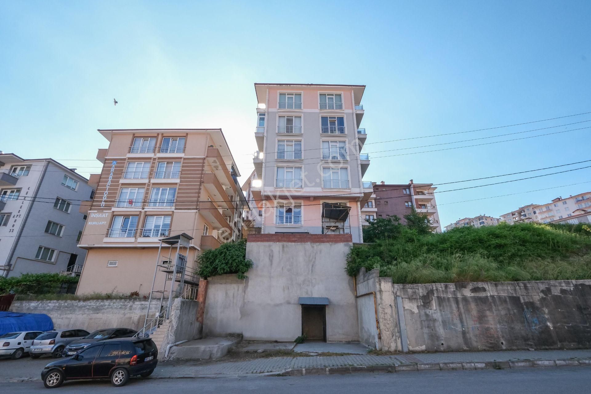 Cumhuriyet Mahallesinde Kiralık 3+1 Daire