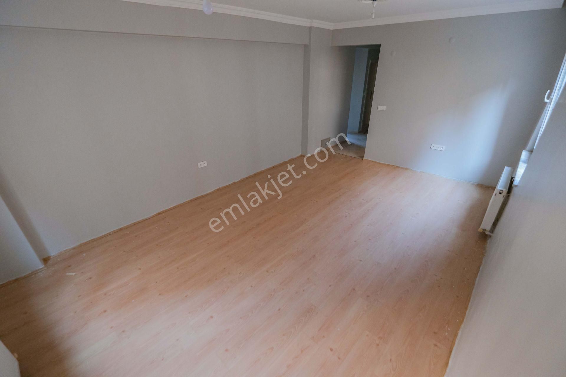 Cumhuriyet Mahallesinde Kiralık 3+1 Dairwe