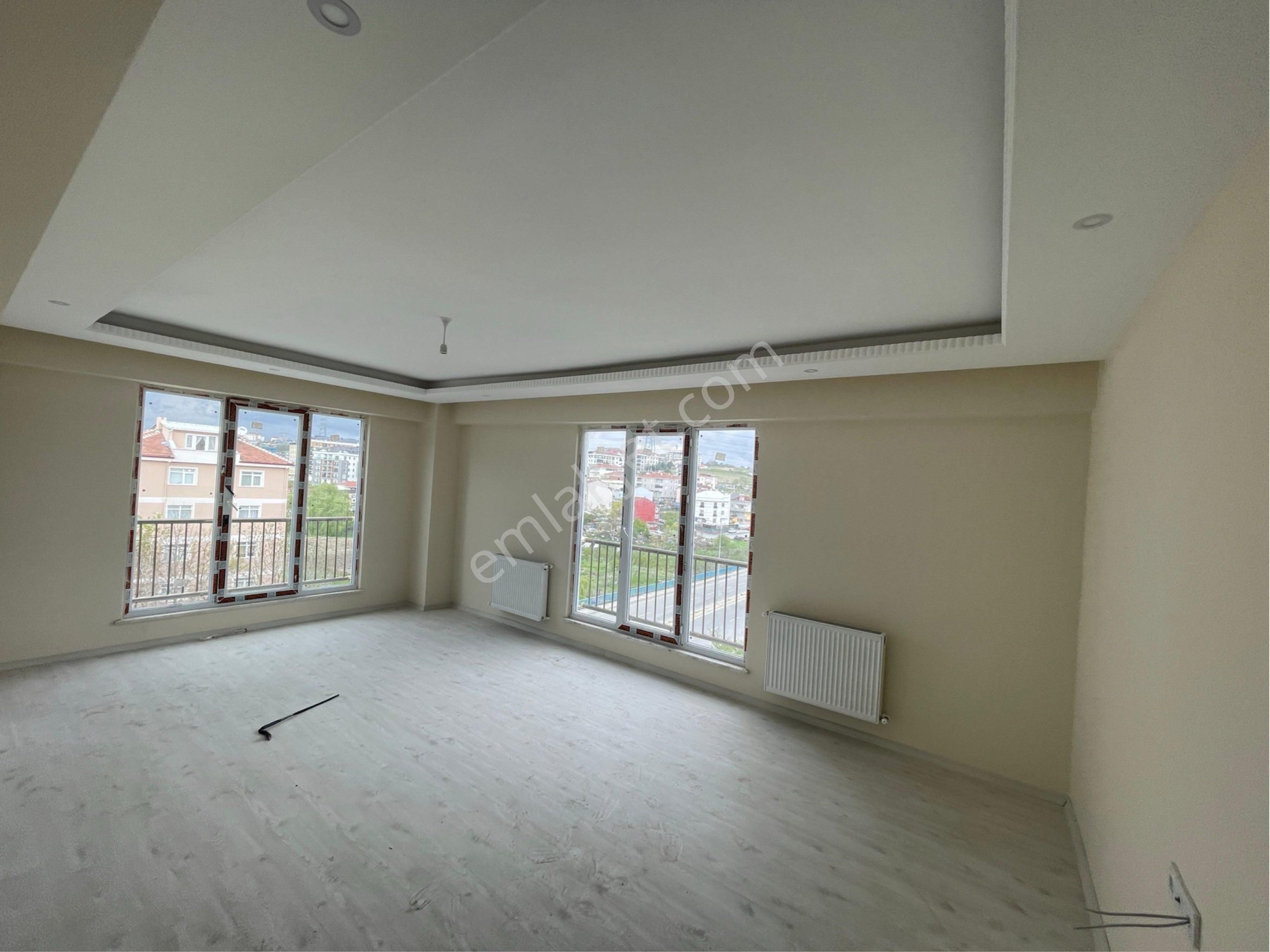 Ünver’den Hadımköy Mahde Sıfır 2+1 95 M² Köşe Arakat Daire
