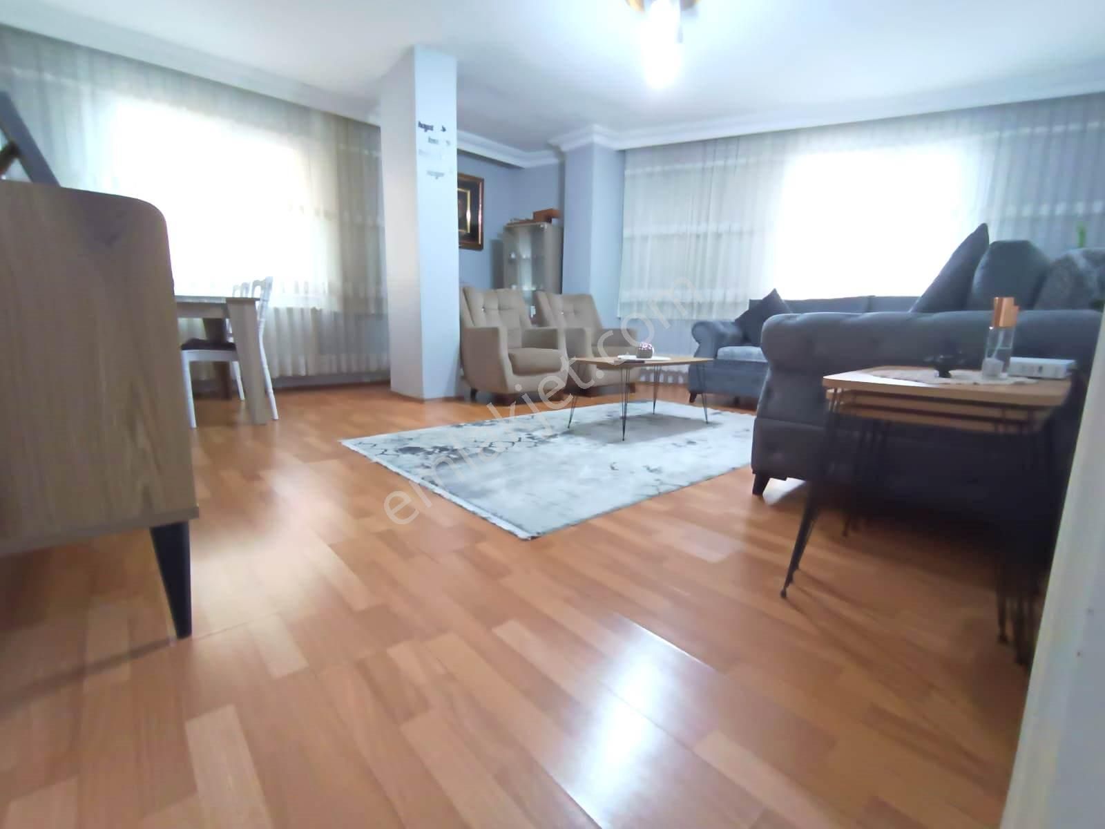 Satılık Daire Pendik Esenyalı Mahallesi