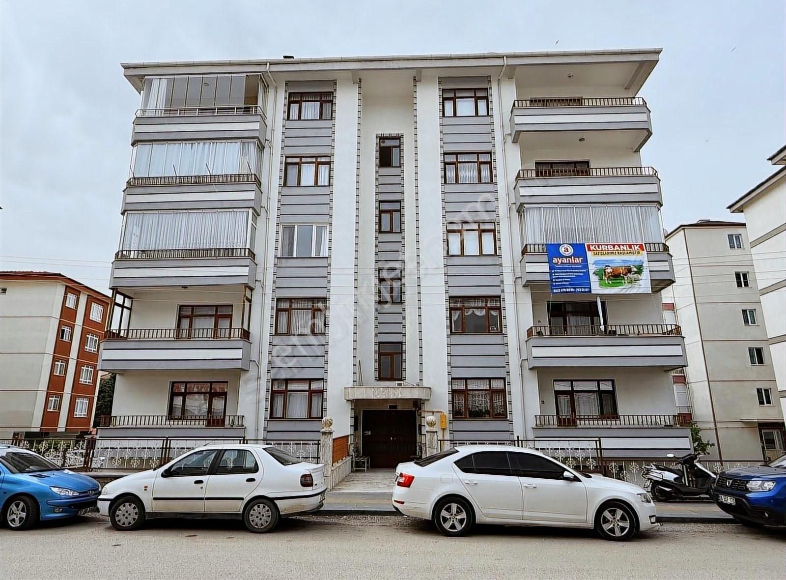 Adres Gayrimenkulden Güneykent Sitesinde Satılık 3 + 1 Daire